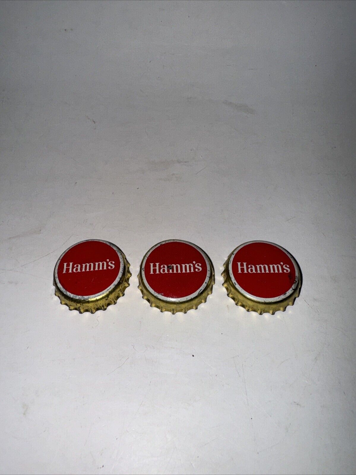 3 Vintage Hamm\'s Beer Bottle Caps Cork lined Red & Gold Rare Label