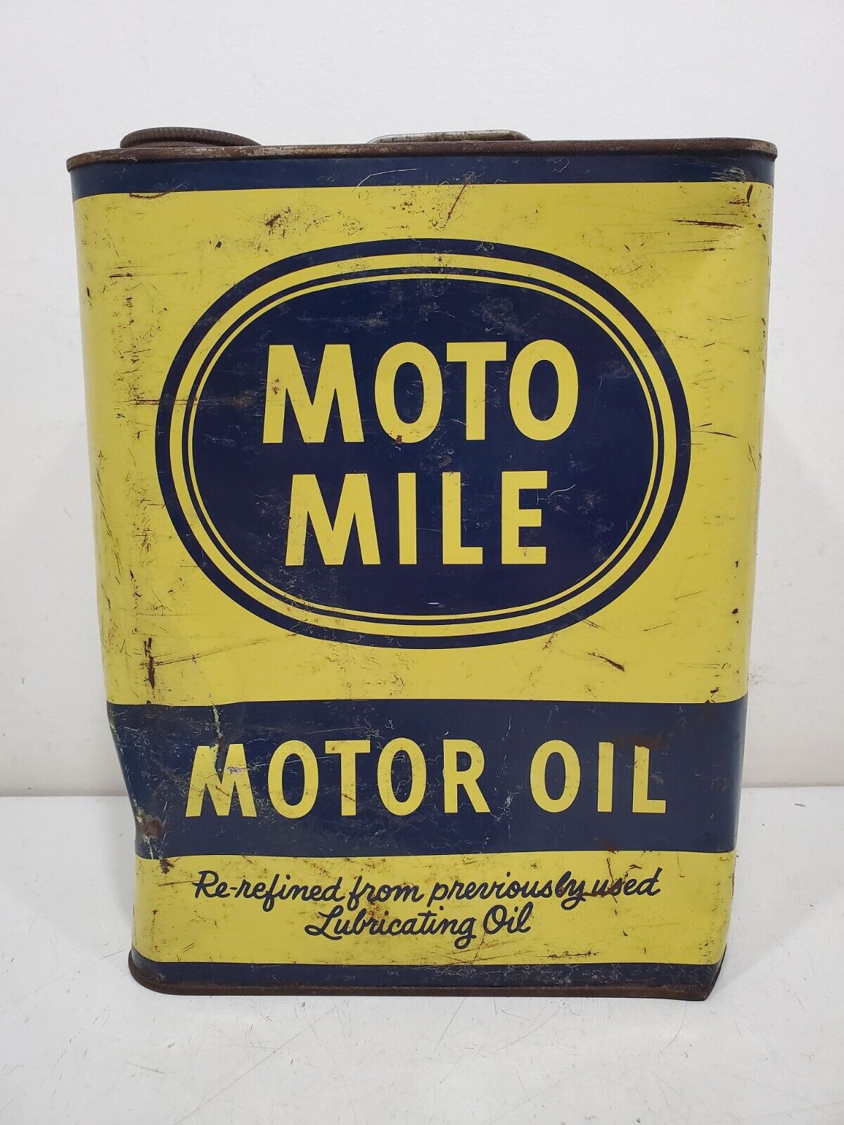 Antique MOTO MILE Two Gallon 2 Vintage Empty Metal Oil Can Advertising 