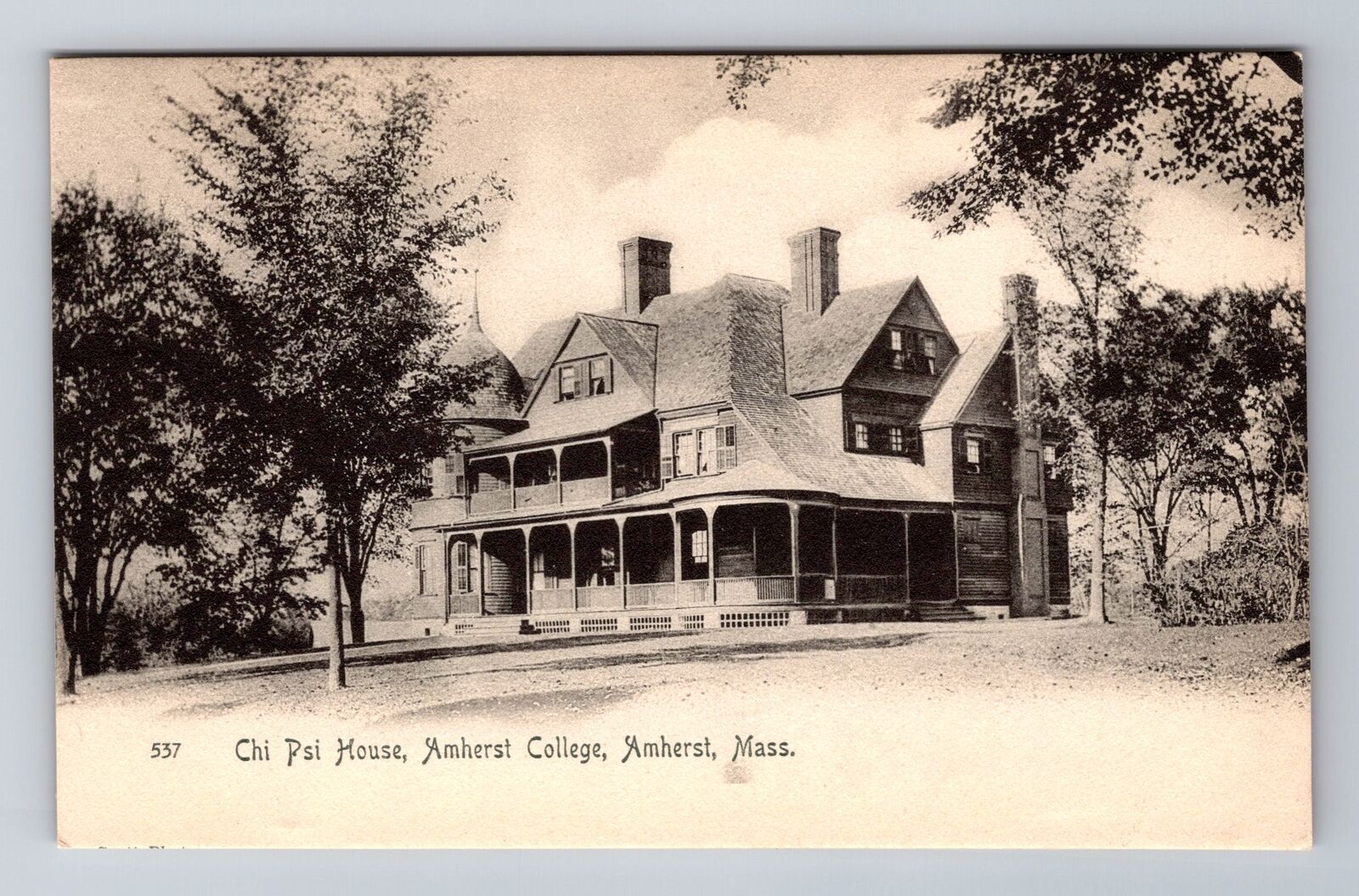 Amherst MA-Massachusetts, Amherst College, Chi Psi House, Vintage Postcard