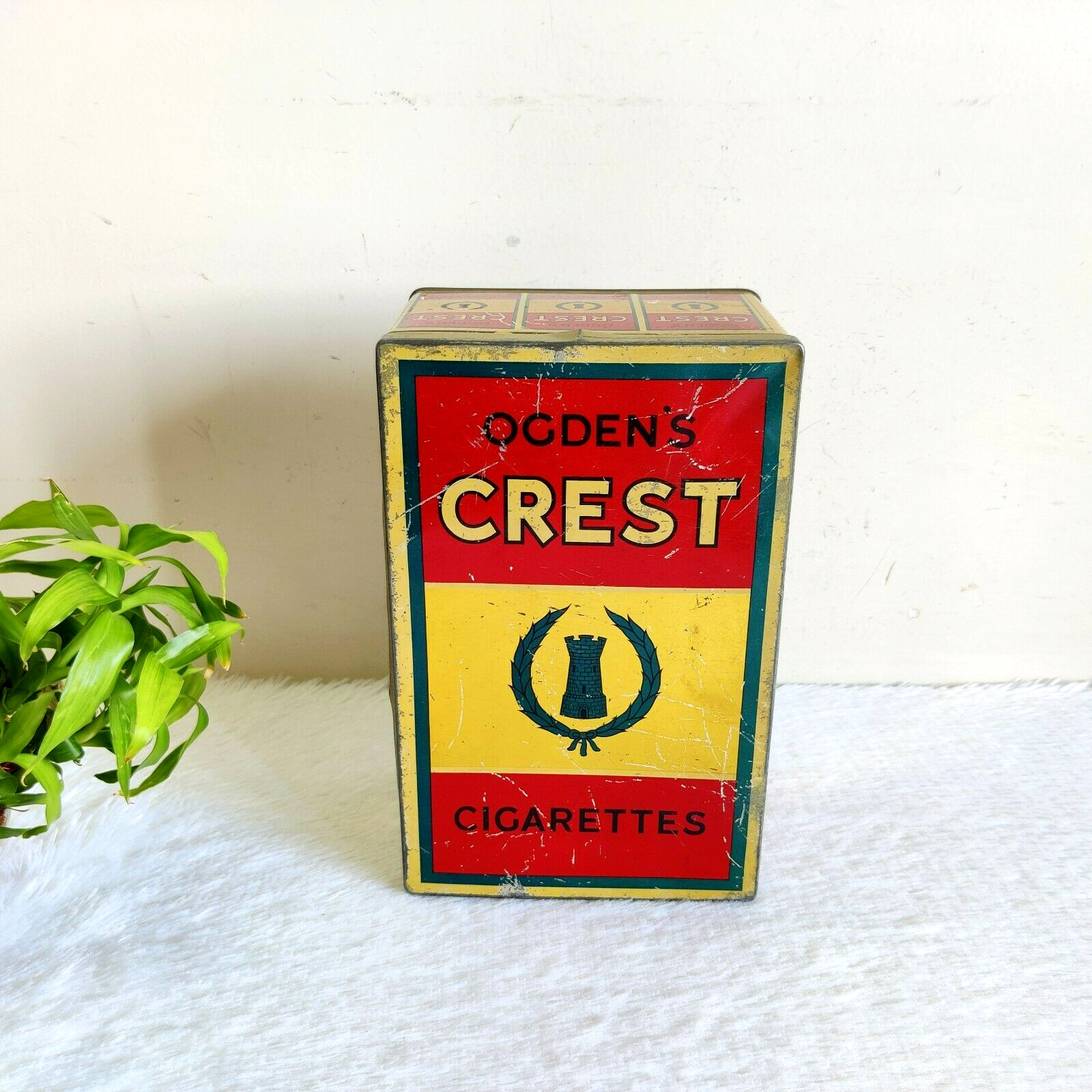 1930s Vintage Ogden's Crest Cigarette Advertising Litho Tin Box England CG162