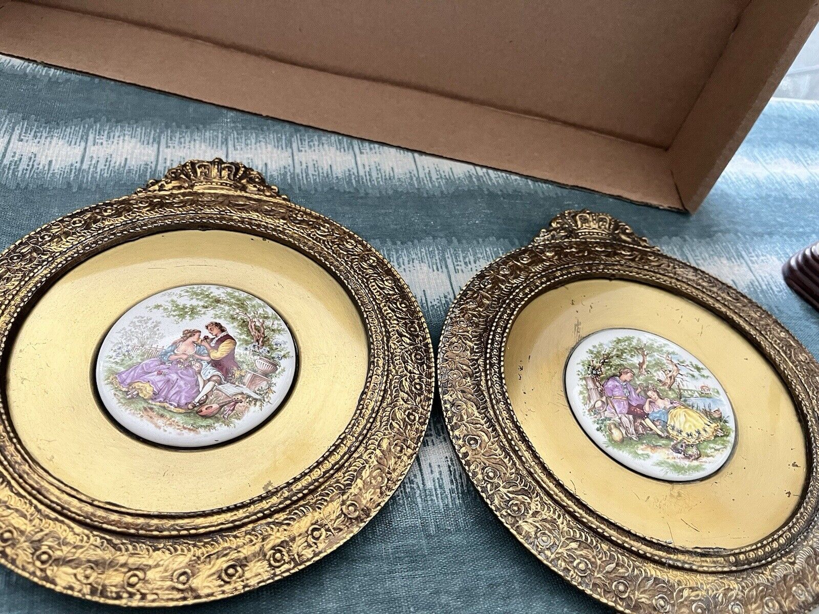 2 Pc VTG Fragonard Victorian Hand Painted Porcelain Ornate Brass Oval Plaques