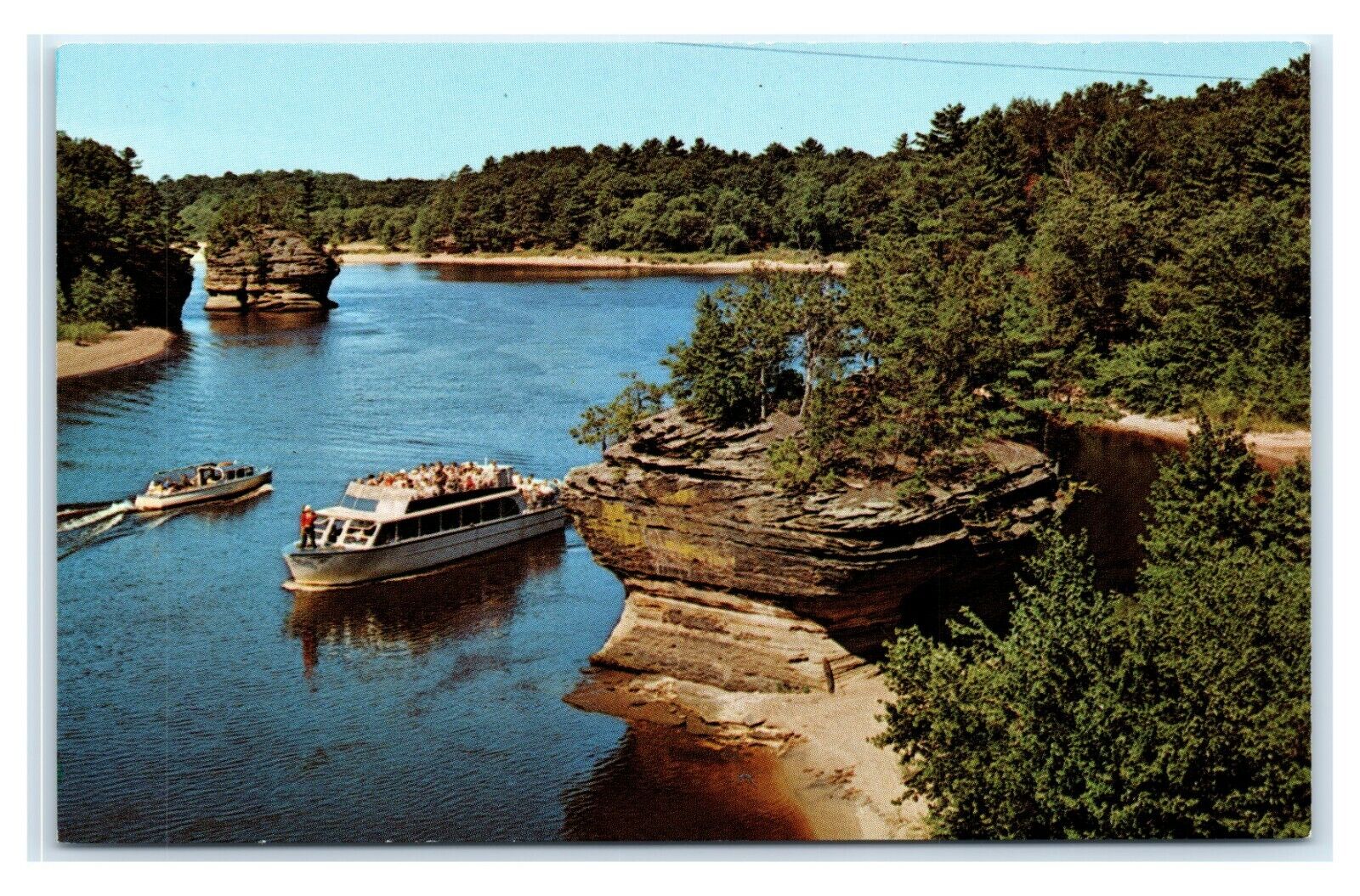 Postcard Lower Dells Rocky Islands, Wisconsin Dells WI J13