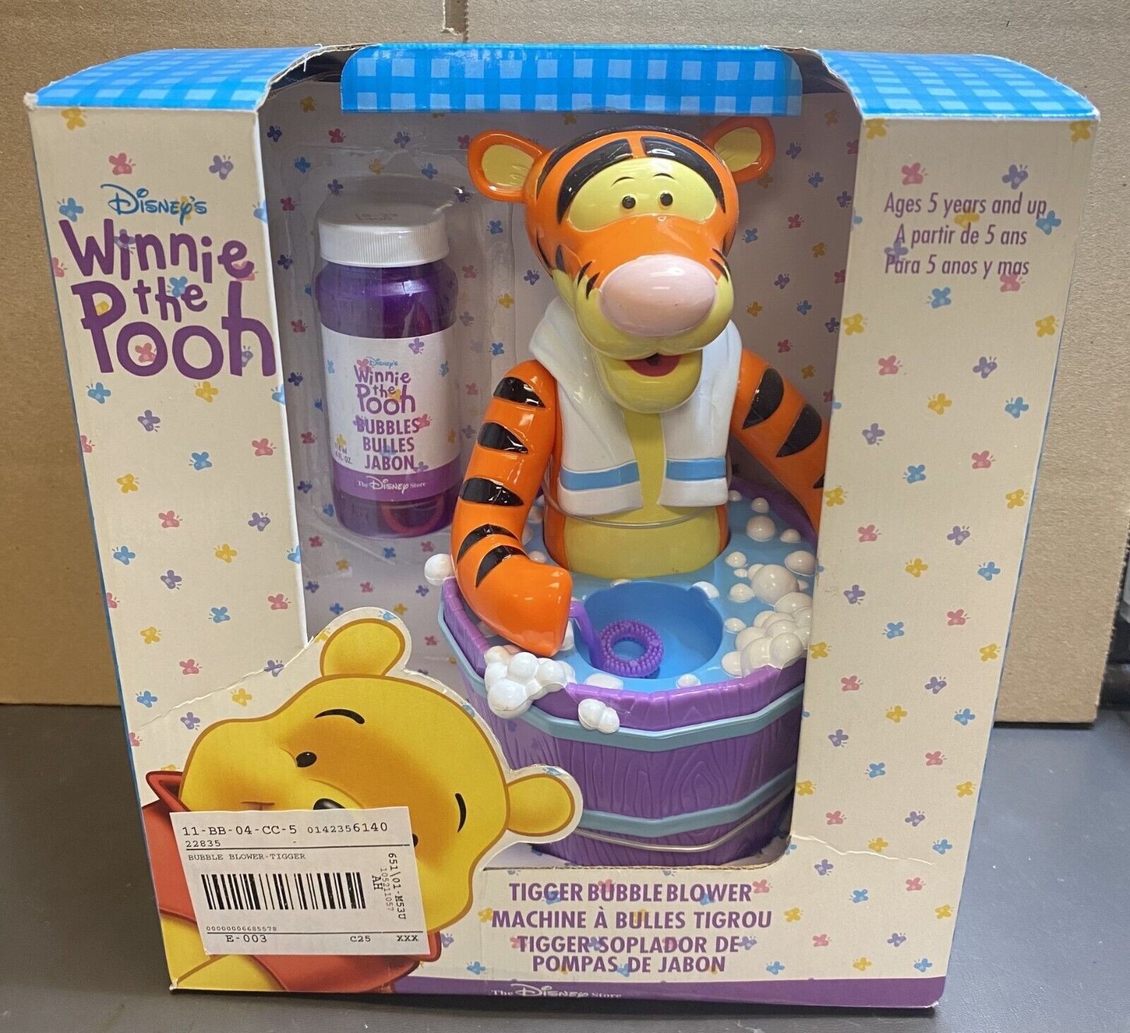 NOS Disney Store Winnie The Pooh Bubble Blower Tigger in Tub/Barrell
