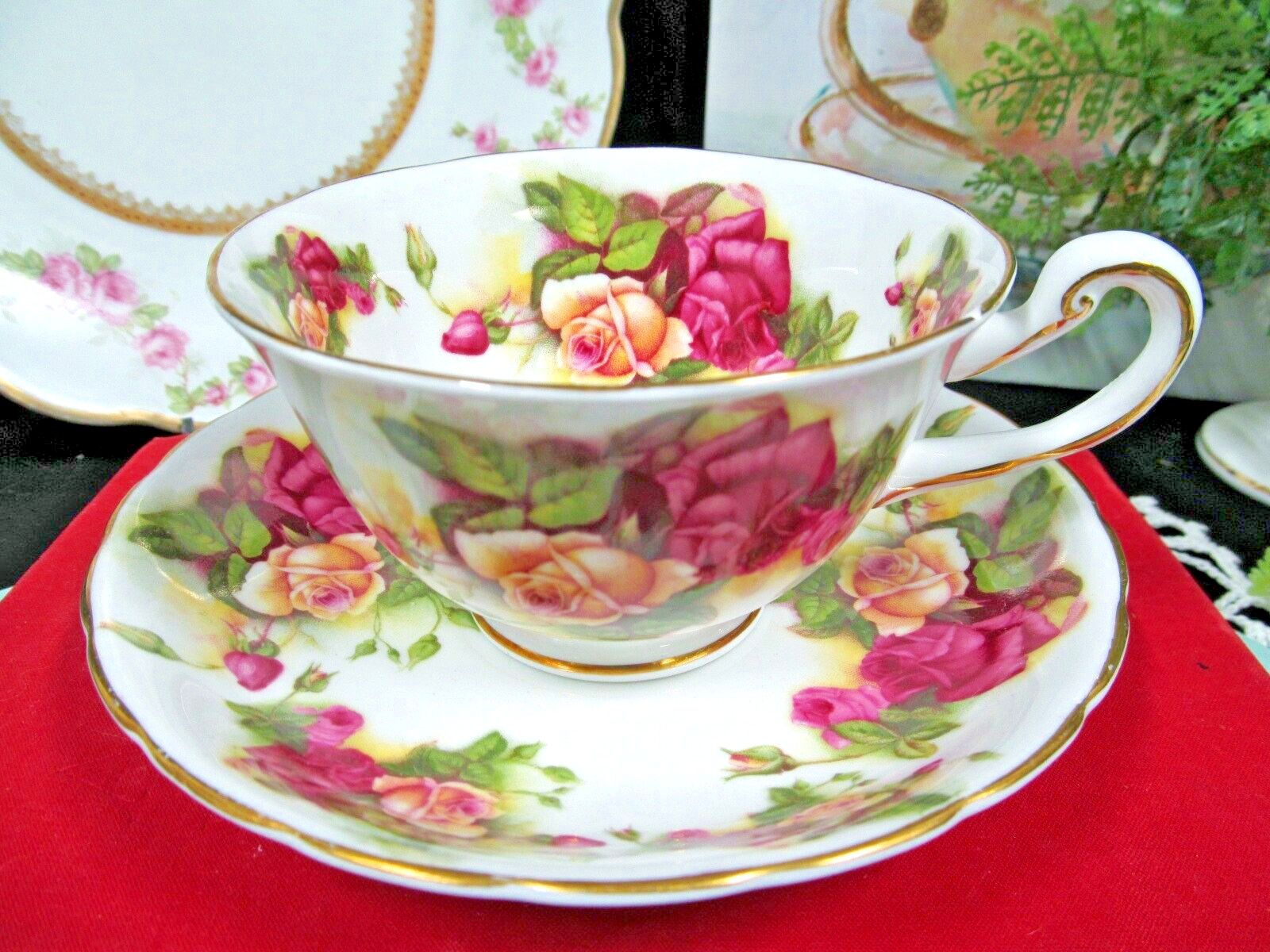 Royal Chelsea tea cup and saucer golden rose pattern teacup Cabbage roses 1950s