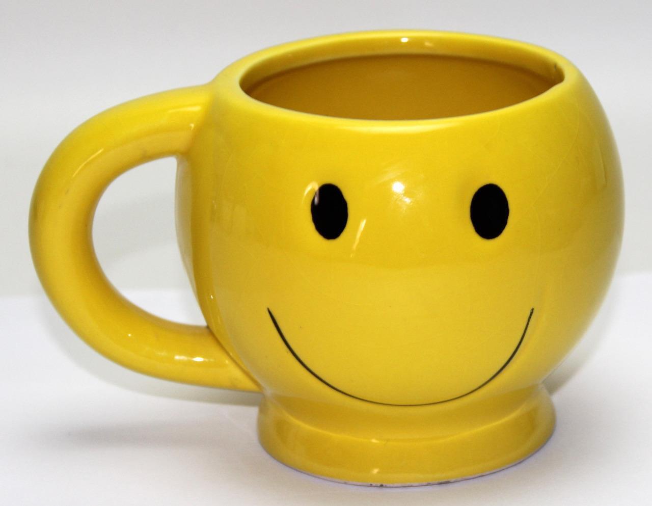 Vintage 1970\'s Smiley Face Happy Yellow Ceramic Coffee Cup Mug