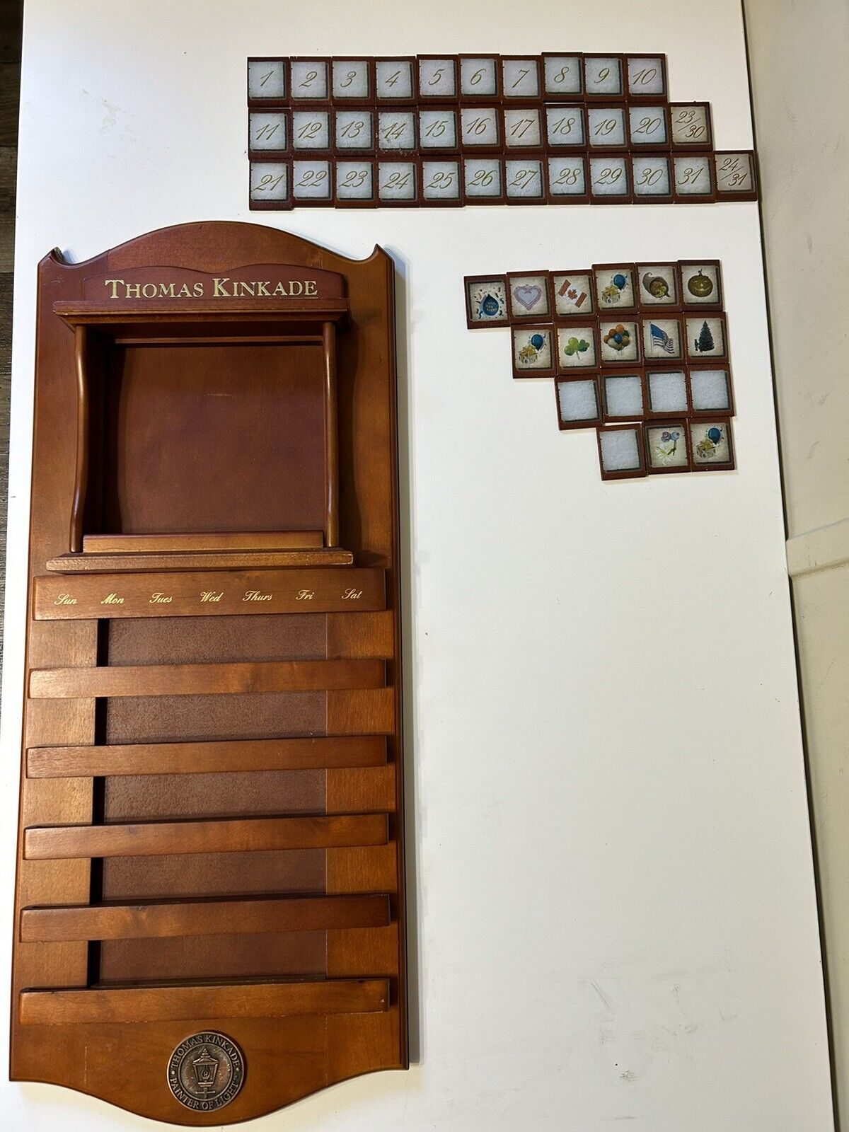 Thomas Kinkade Painter of Light Perpetual Wooden Calendar w/  Tiles