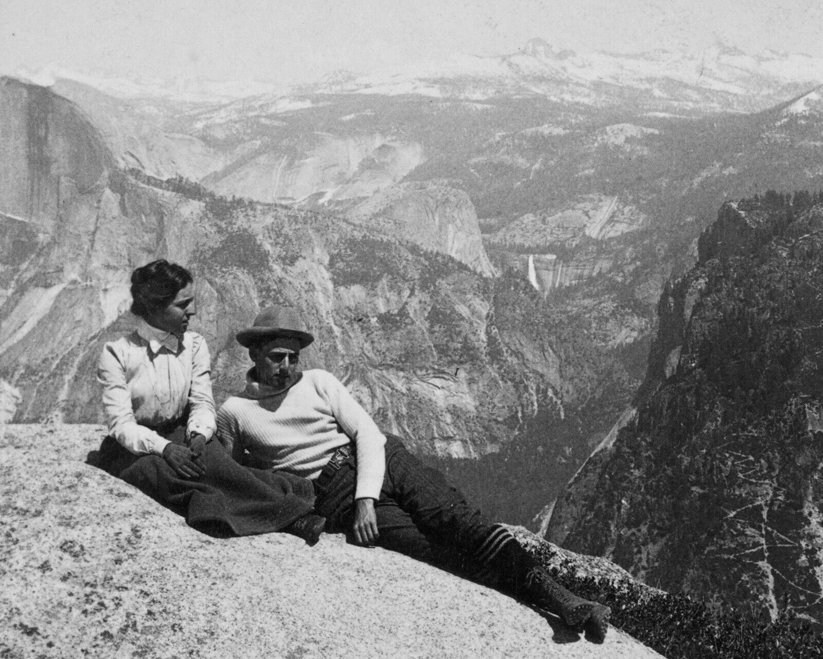 8x10 Glossy B&W Art Print 1902 Couple On Eagle Peak, Yosemite, California
