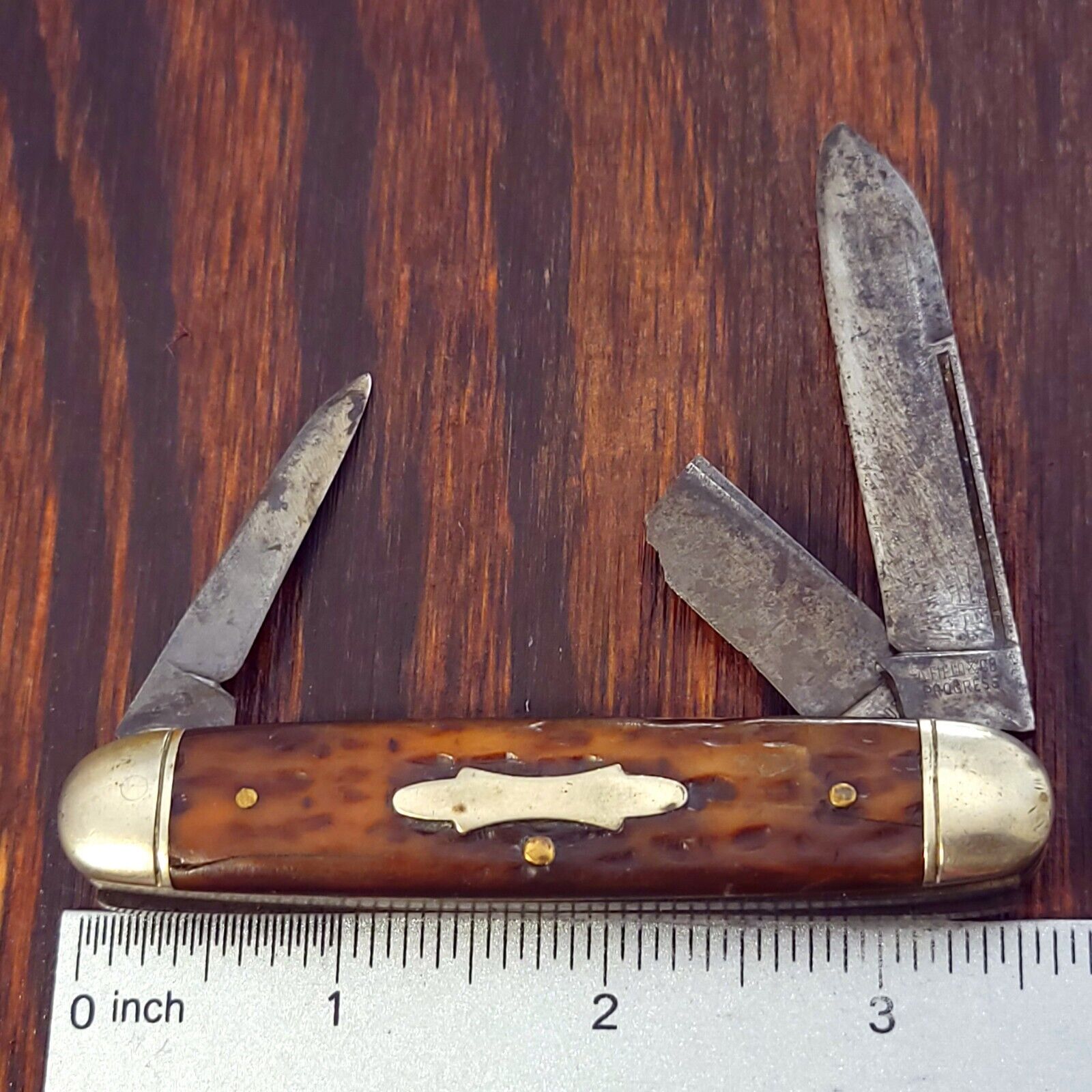 A FIELD & CO PROGRESS Knife Standard STOCKMAN Jigged BONE Handles