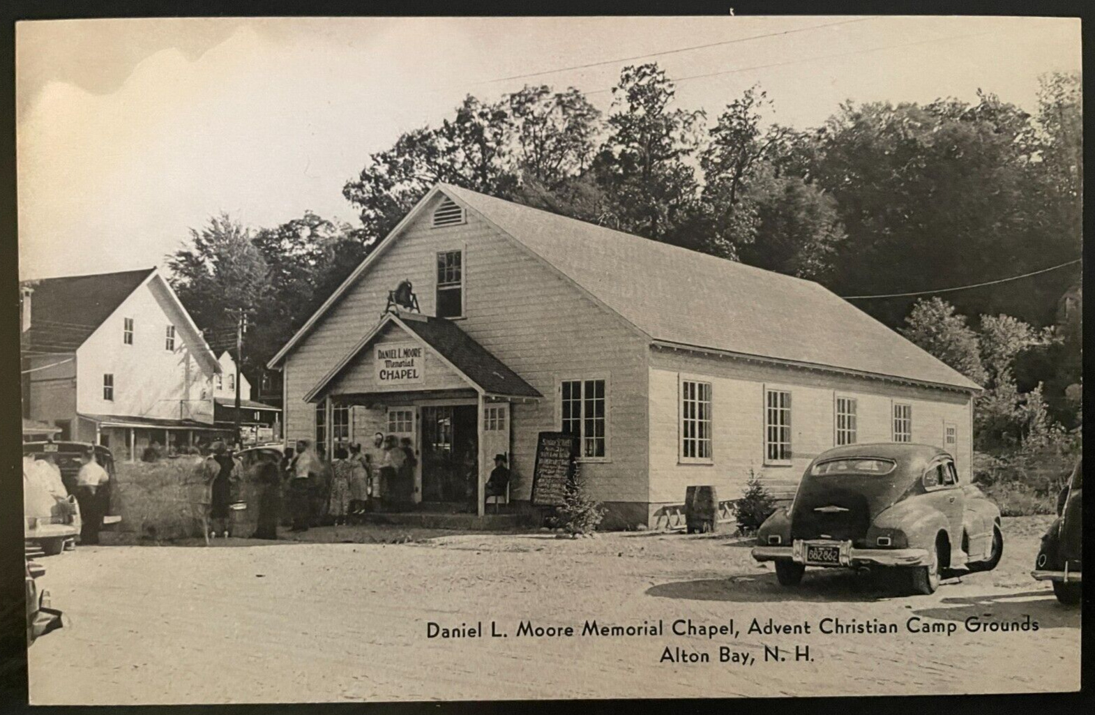 Vintage Postcard 1940\'s Daniel L. Moore Chapel, Alton Bay, New Hampshire (NH)