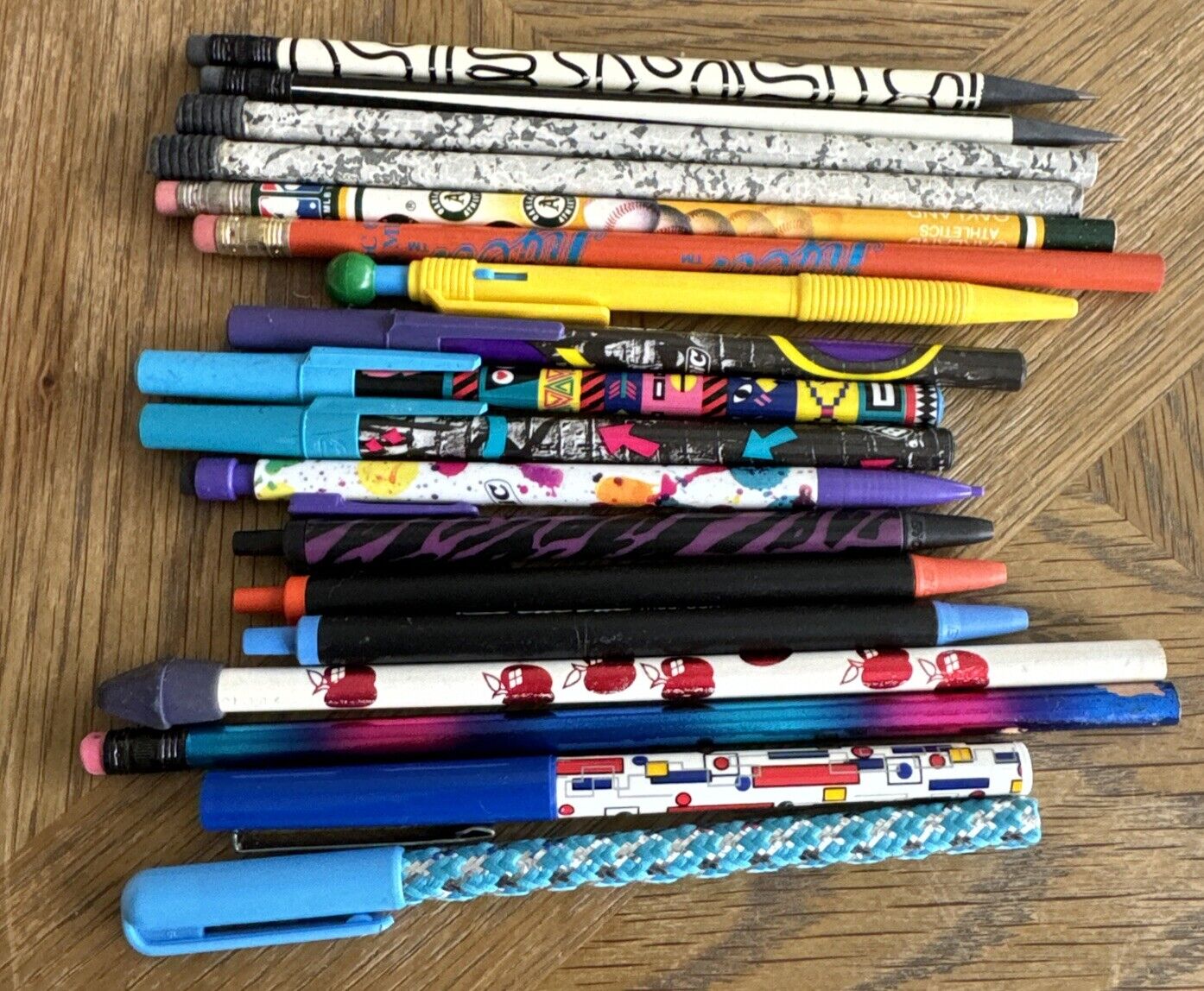 Lot Of 18 Vintage 80’s - 90's Pencils & Pens, Bic, MLB, Pentel New & Used