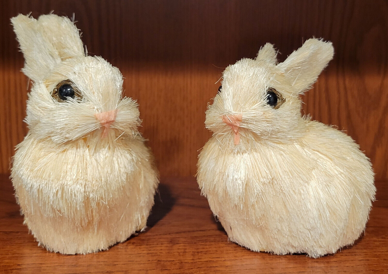 Pair of Natural Decorative Sisal Straw Bunny Rabbit Figures Cream Approx 5x4.5\