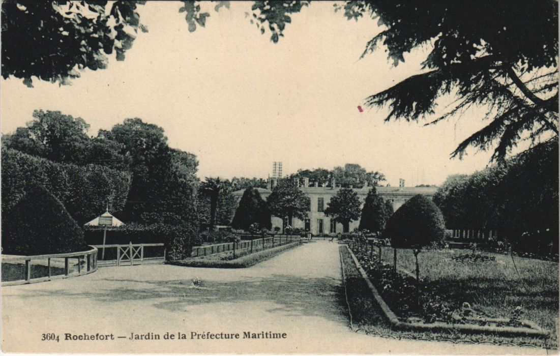 CPA ROCHEFORT-Jardin de la Prefecture Maritime (45190)