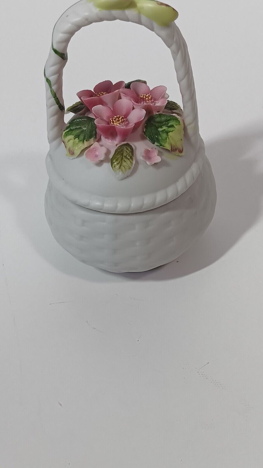 Vintage Trinket box basket with handle and flowers