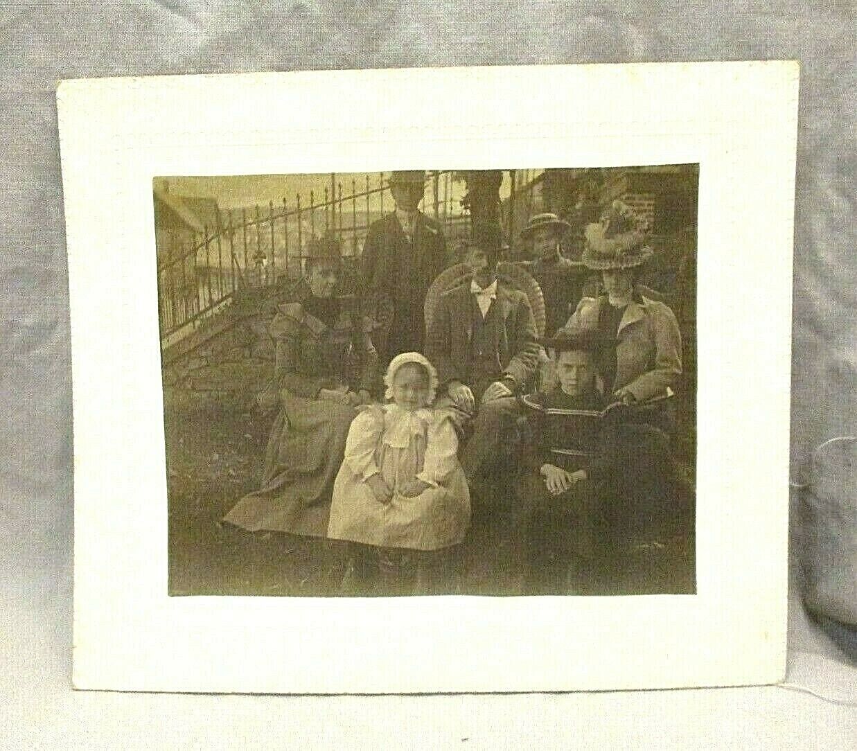 Antique CDV Cabinet Photo Card Family Group Man 2 Women 3 Children 1 Baby