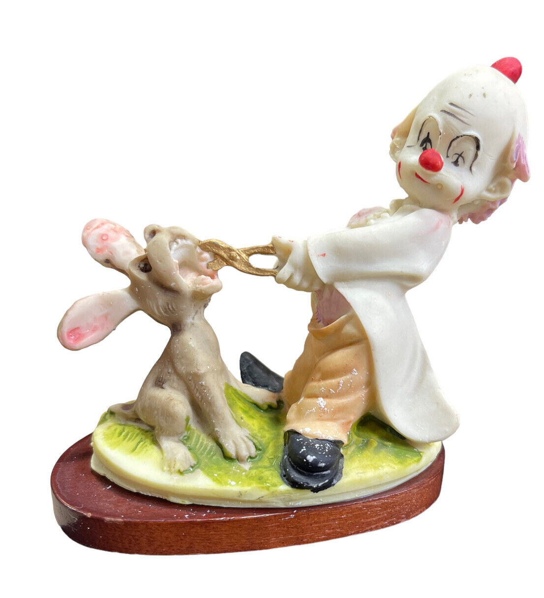 Vintage SATIS-5 Resin Dentist Clown Pulling Rabbit Tooth Figurine 4\