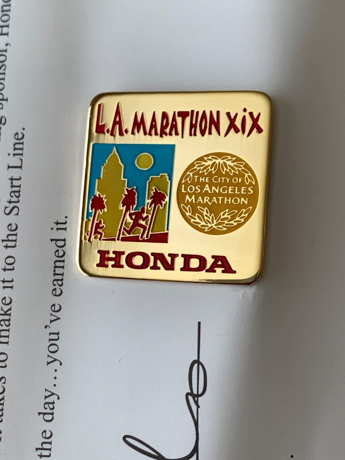 L.A. Marathon 2004 Official Collectible Pin