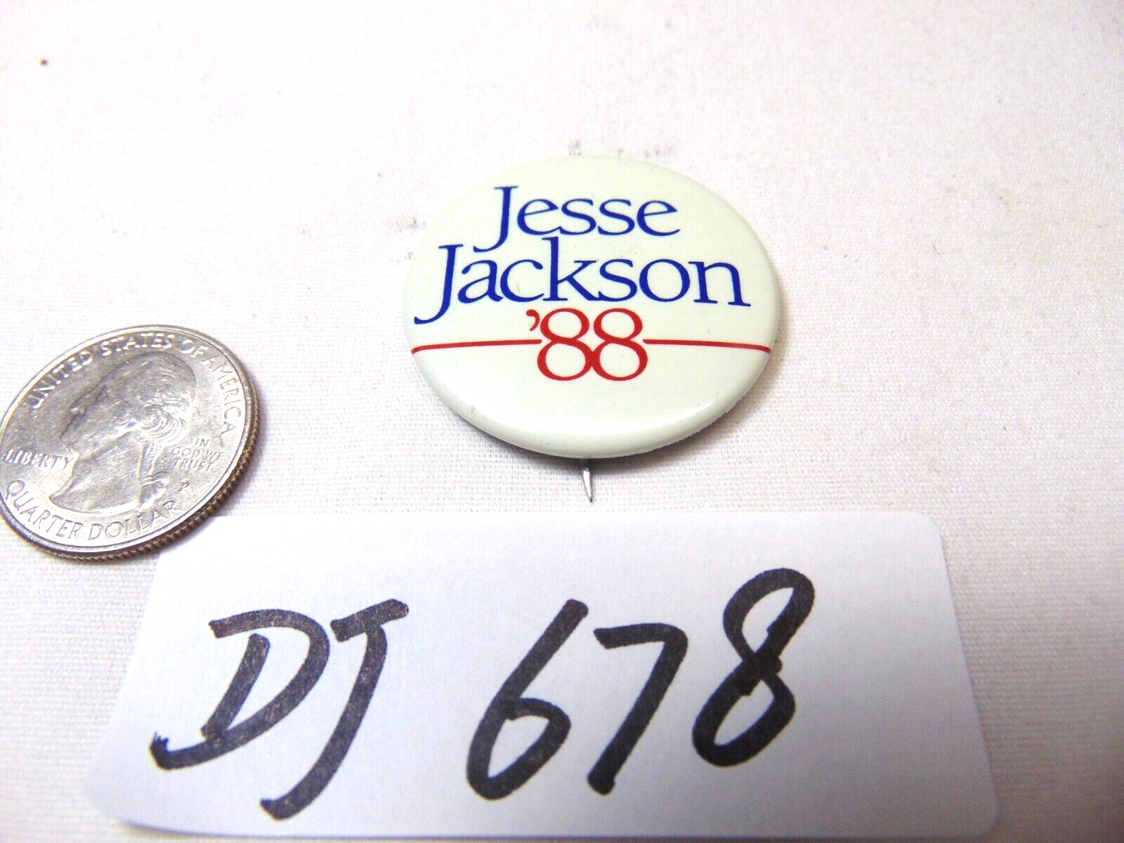 1988 JESSE JACKSON PRESIDENTIAL CAMPAIGN PIN PINBACK BUTTON POLITICAL ELECTION