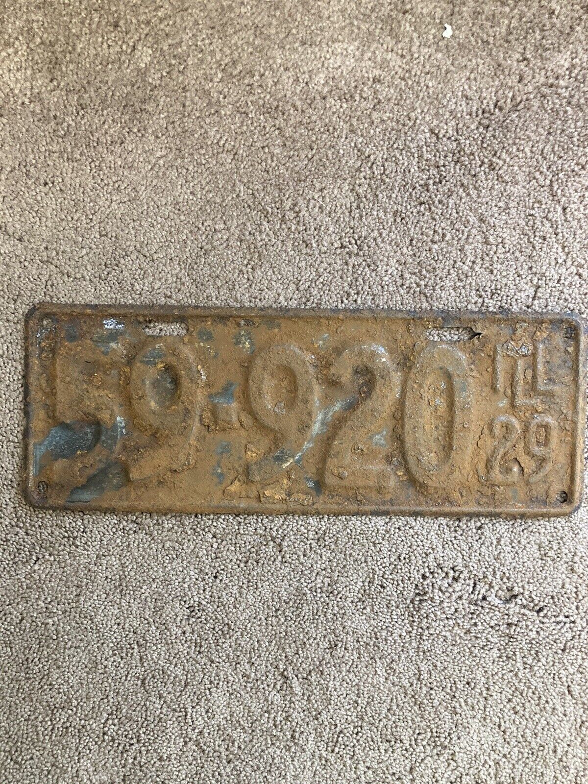 1929 Illinois License Plate - 59 920 - Rustic