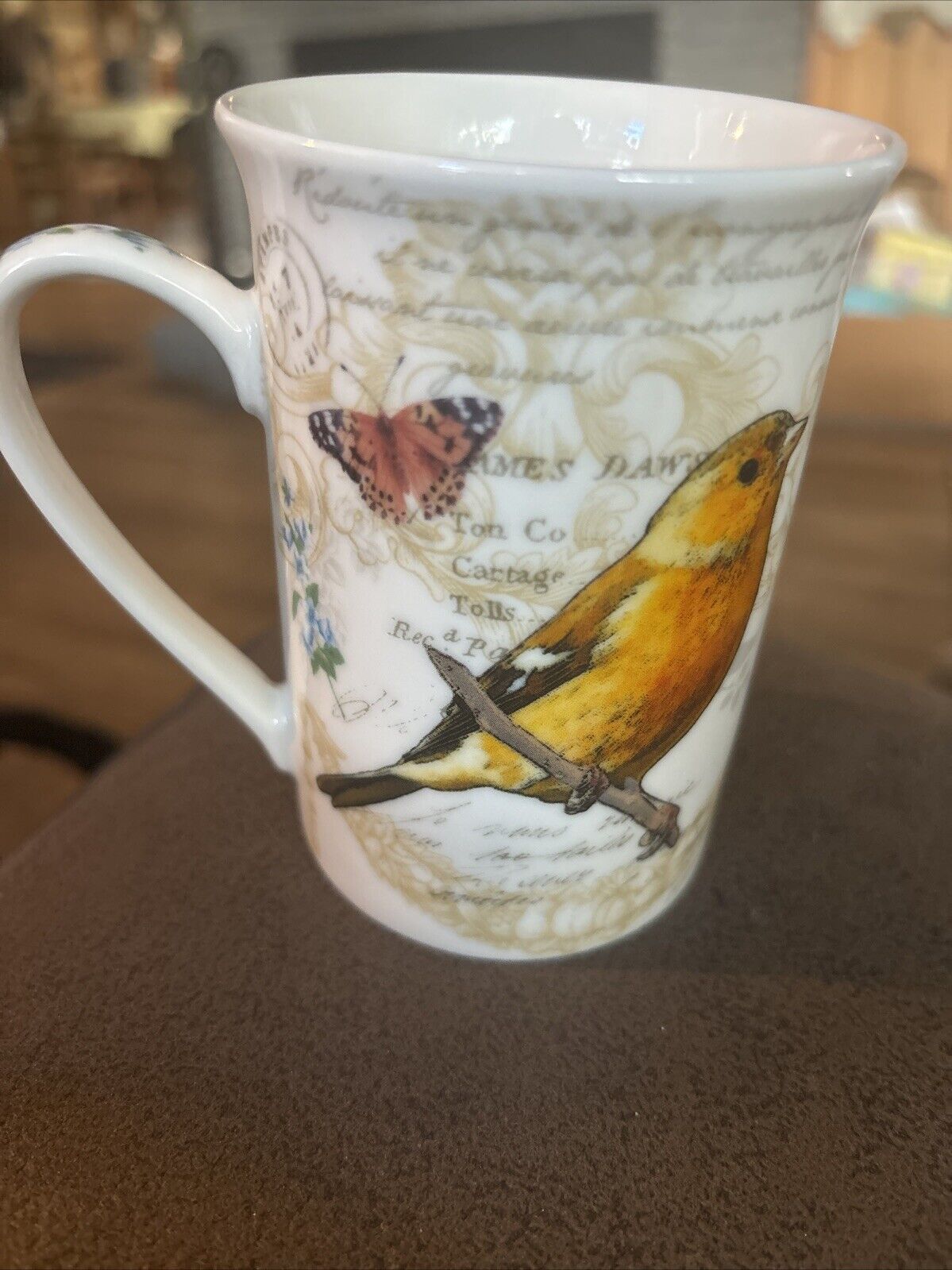 BEAUTIFUL KENT POTTERY BIRDS AND BUTTERFLIES COFFEE OR TEACUP