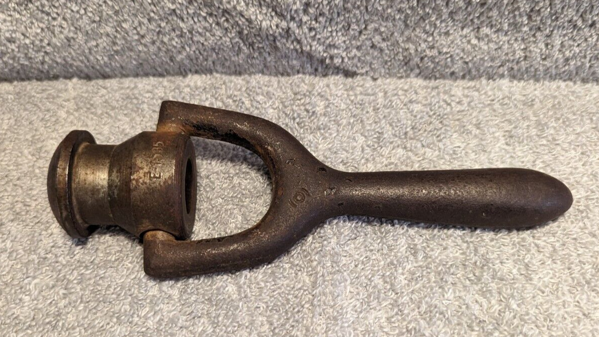 Unidentified Hand Tool Antique Believed to be a Handle for a Chain Vise