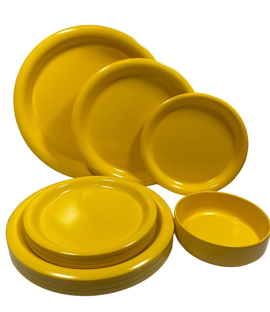 Vintage Ingrid Ltd Chicago Yellow Melamine Plates, Bowls, Platter 13 PIece Lot