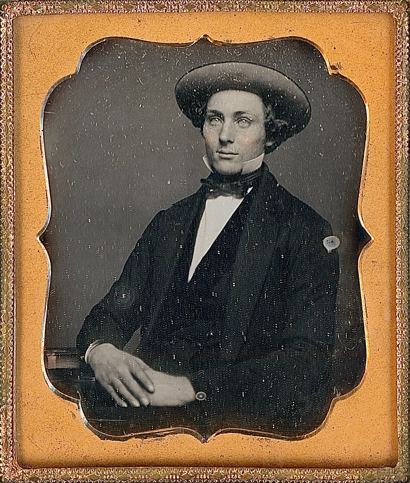 Handsome Young Man Floppy Hat Civil War Identified 1/6 Plate Daguerreotype T412