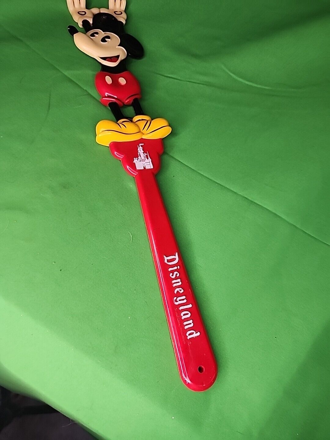 Vintage Walt Disney World Mickey Mouse Back Scratcher