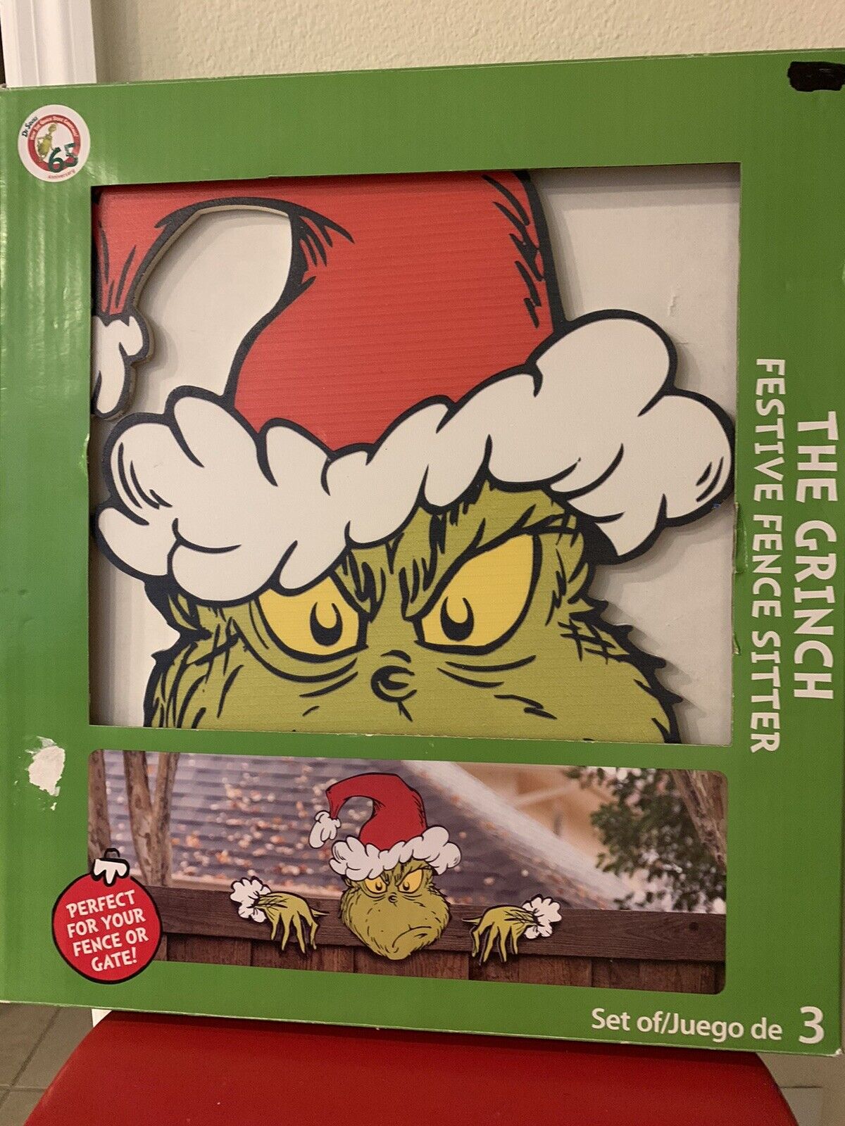 The Grinch Christmas Fence / Gate Sitter  Dr Seuss 18\