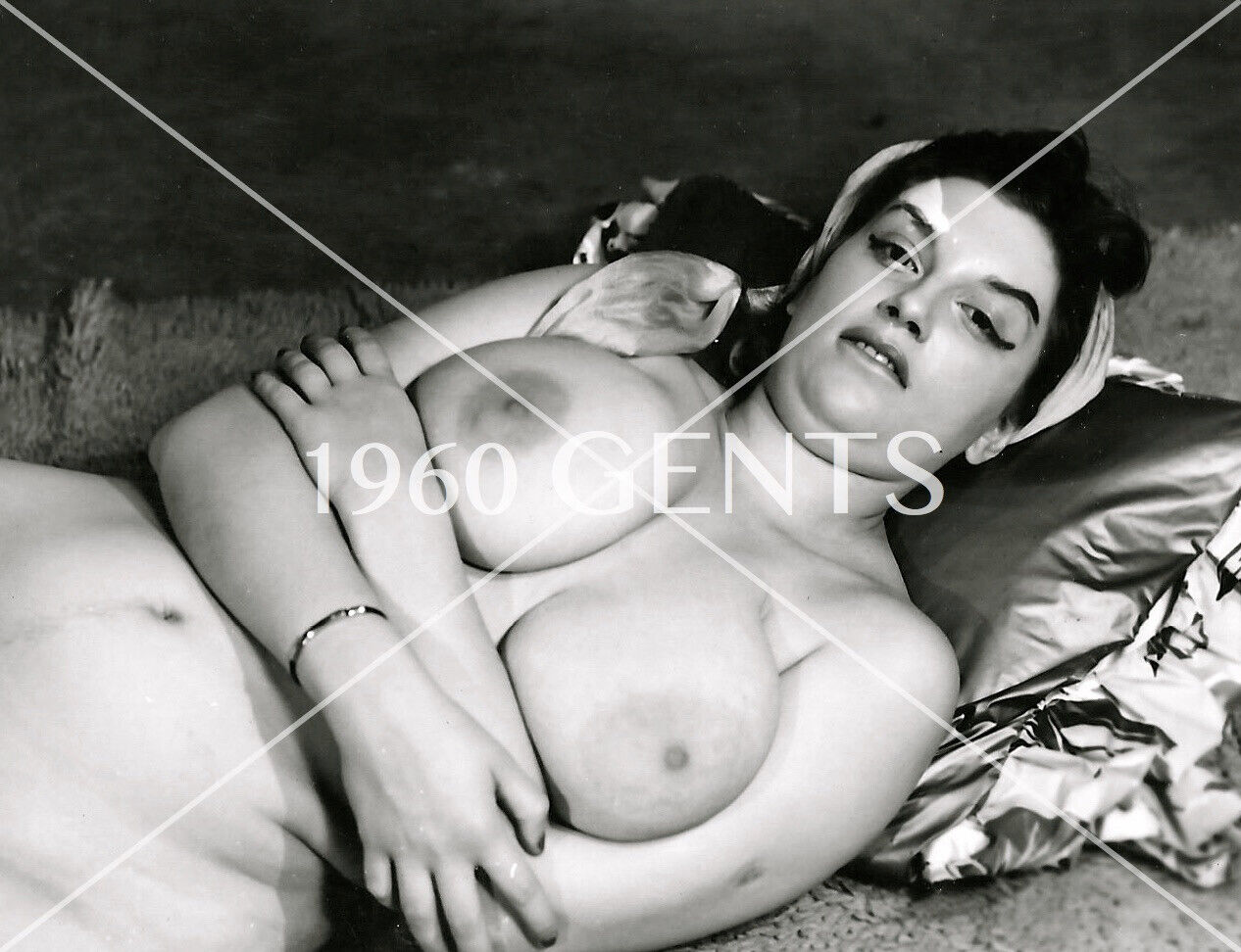 1950s Photo Print Big Breasts Brunette Model Elenor Ames Art EA13