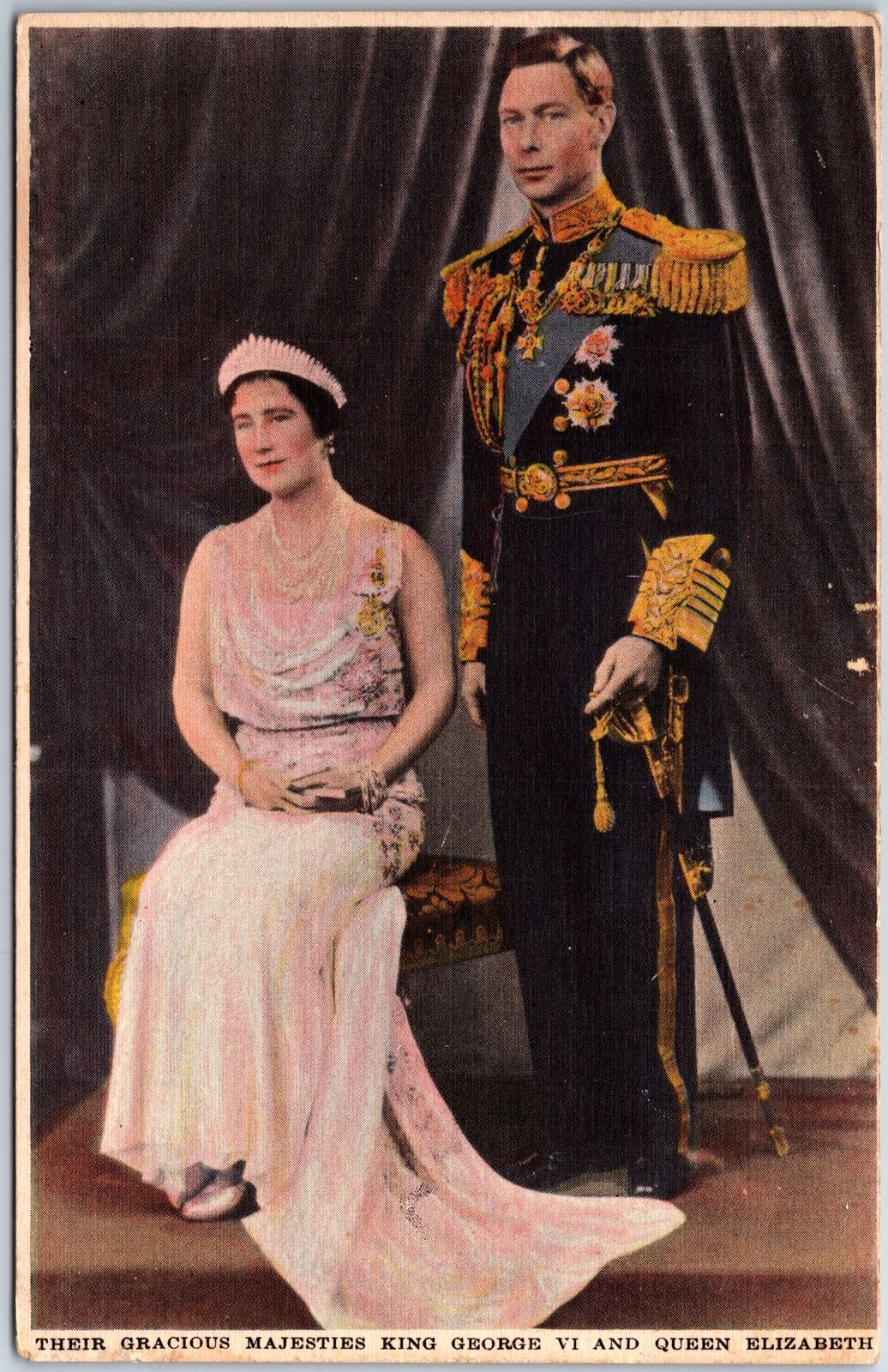 VINTAGE POSTCARD THEIR GRACIOUS MAJESTIES KING GEORGE VI & QUEEN ELIZABETH c1938