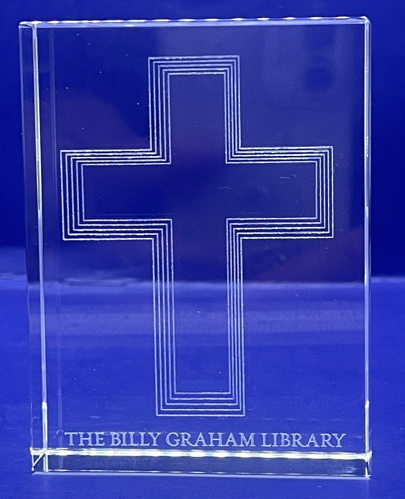 The Billy Graham Library Paperweight Cross 2009 Tchotchke ￼Travel Souvenir NC