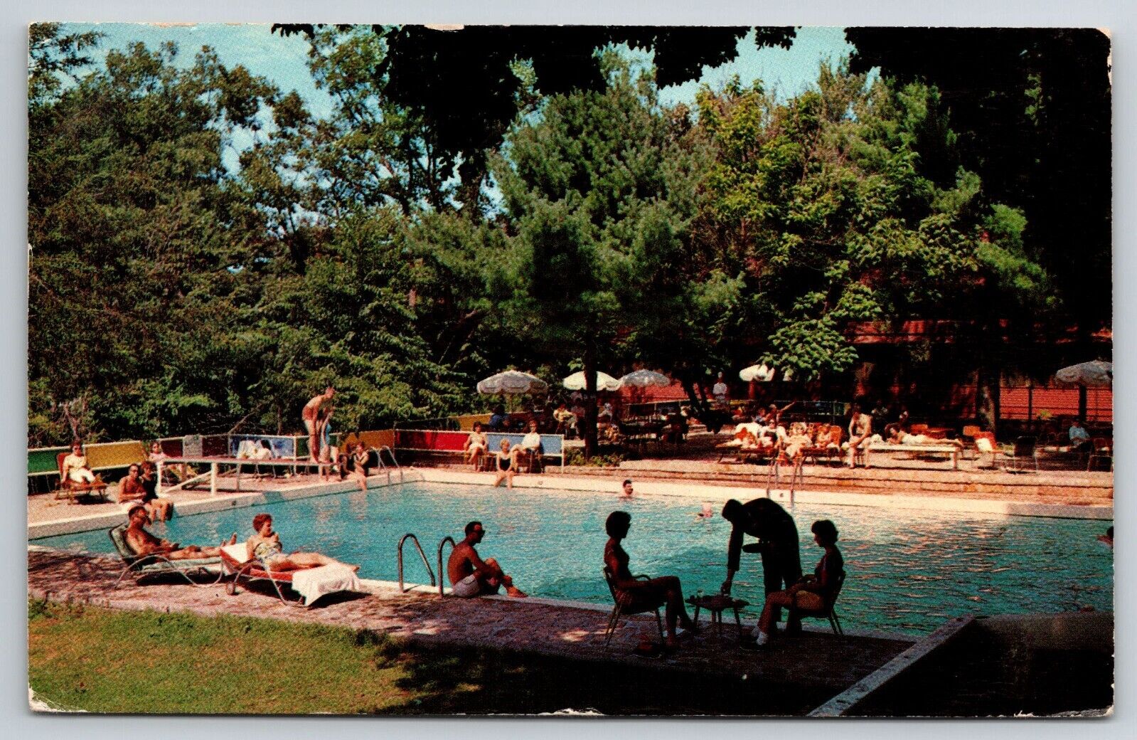 Swimming Pool, Dell View Hotel, Lake Delton, Wisconsin 1950s Postcard S31112
