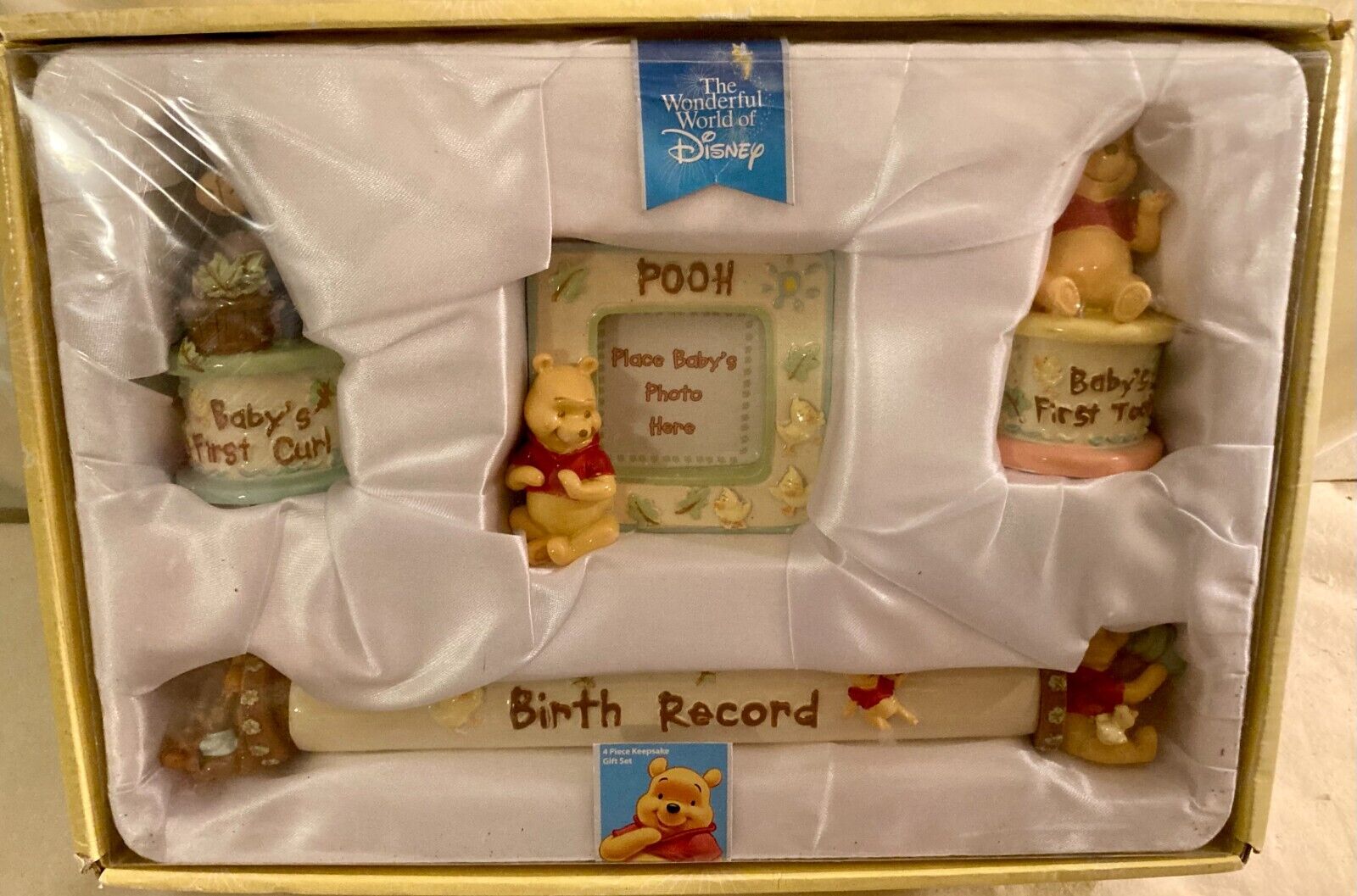 Vintage Disney Winnie Pooh Baby\'s 1st Keepsakes Gift Set N.O.S.