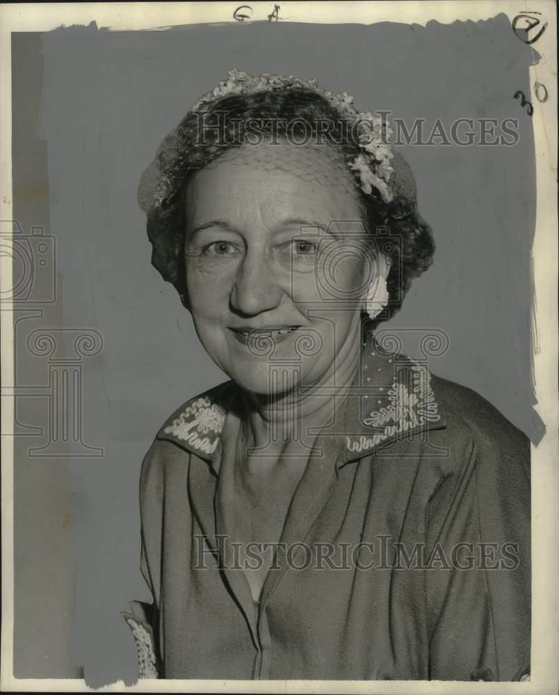1955 Press Photo President of New Orleans Little Garden Club, Mrs. Karl Hansen
