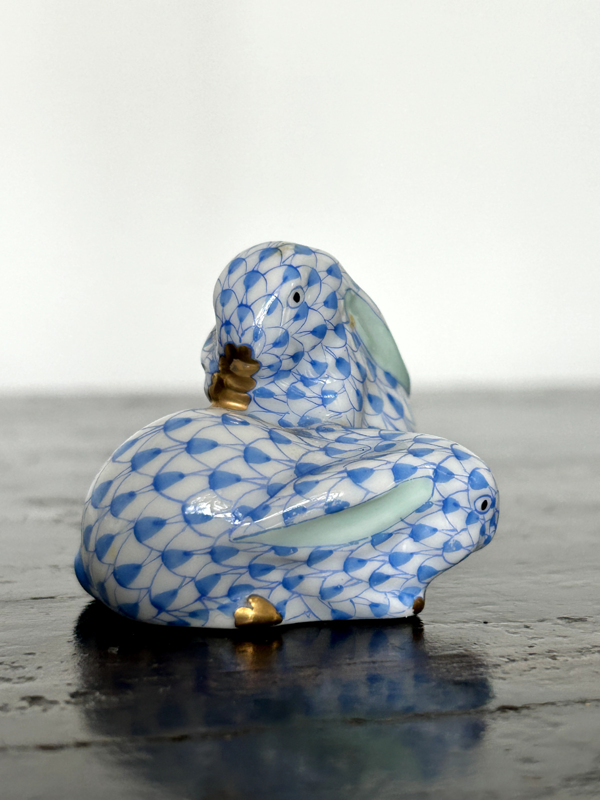 Herend Porcelain Handpainted Pair Of Rabbits / Bunnies Blue Fishnet Design