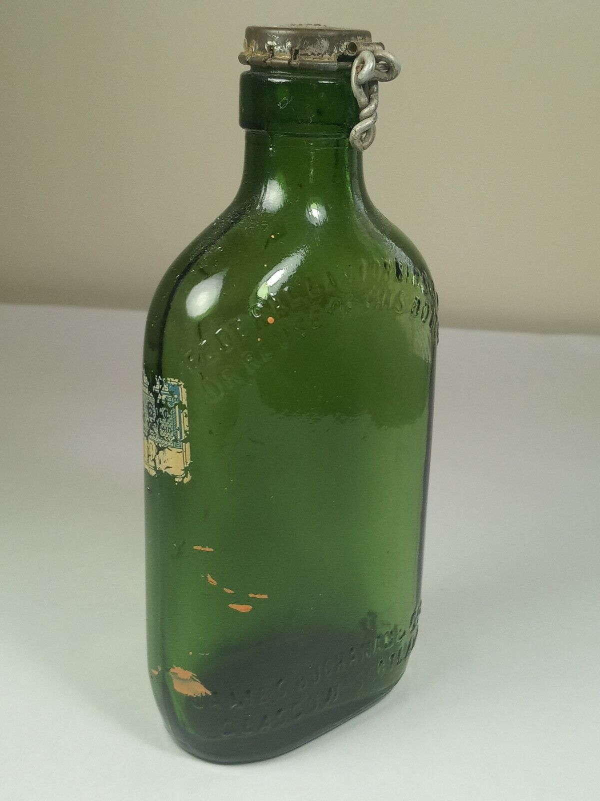 James  Buchanan & Co Ltd Glascow Scotland Green Whiskey Bottle Vintage W Lid