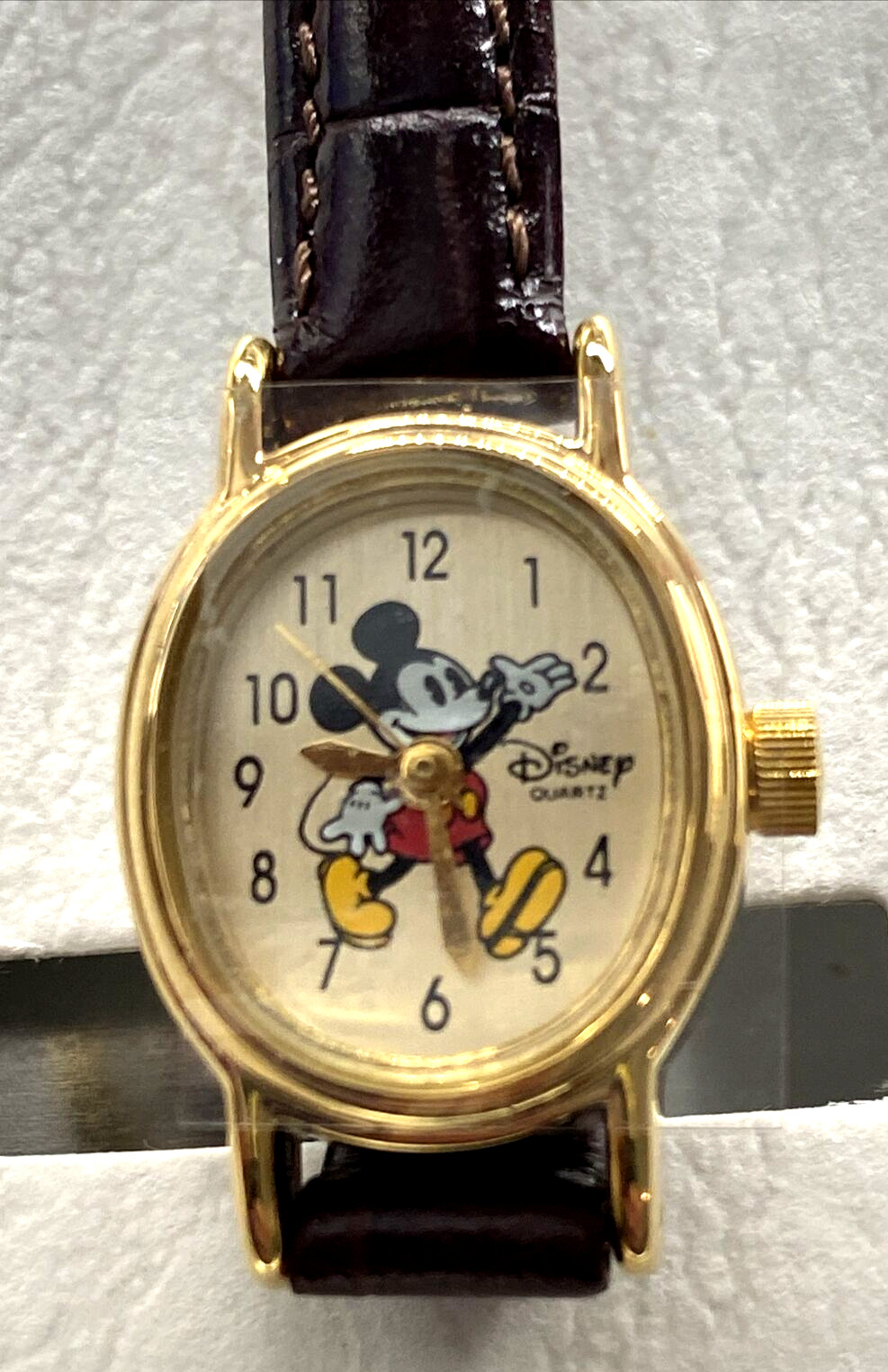 DISNEY TIME WORKS GOLD OVAL MICKEY MOUSE WATCH LEATHER BAND WOMEN\'S- NIB VINTAGE