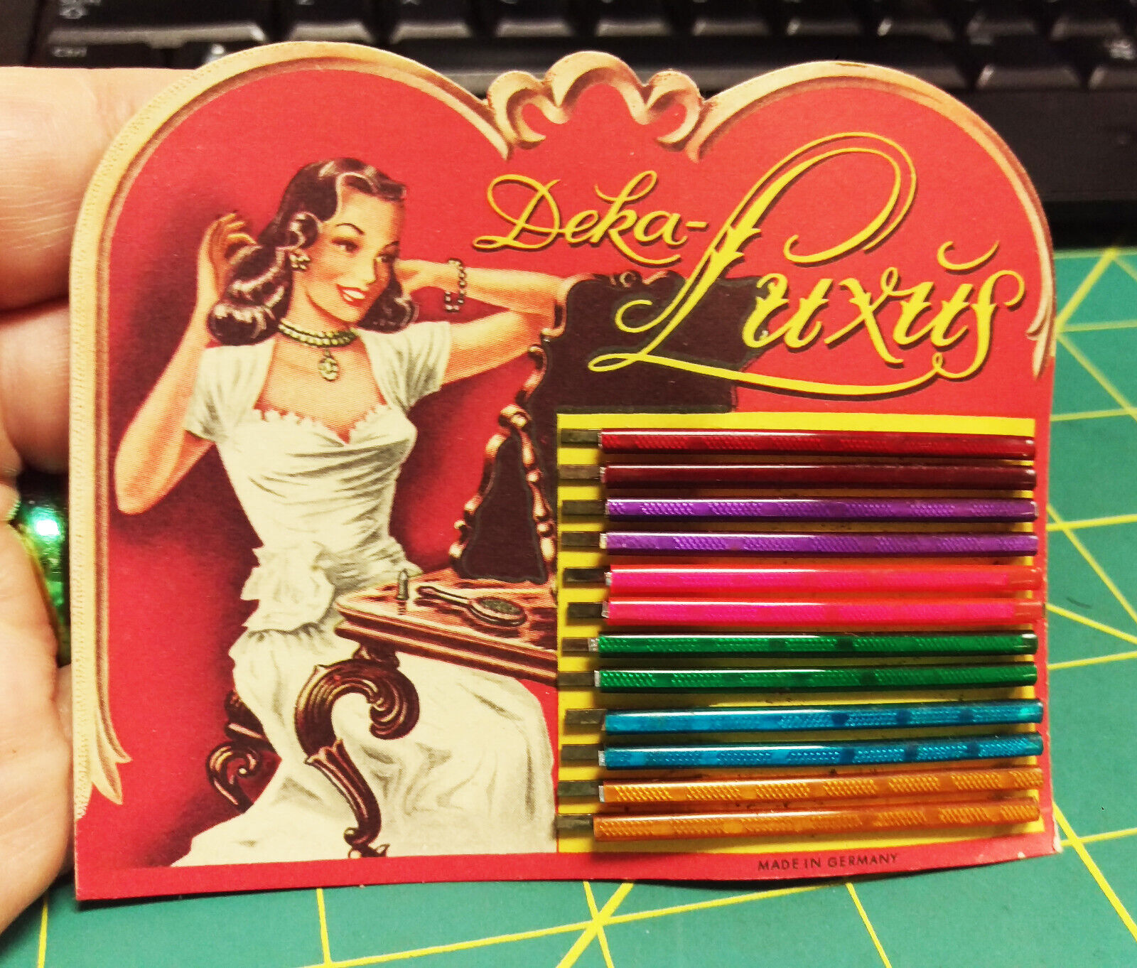 Vintage Deka Luxus Hair pins, new on original display card, Germany 1930s NOS
