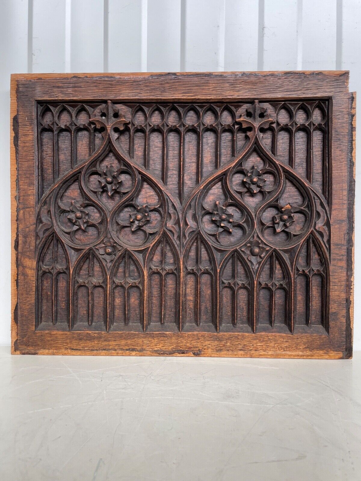 A Stunning GOTHIC REVIVAL  Carved panel in wood (4)