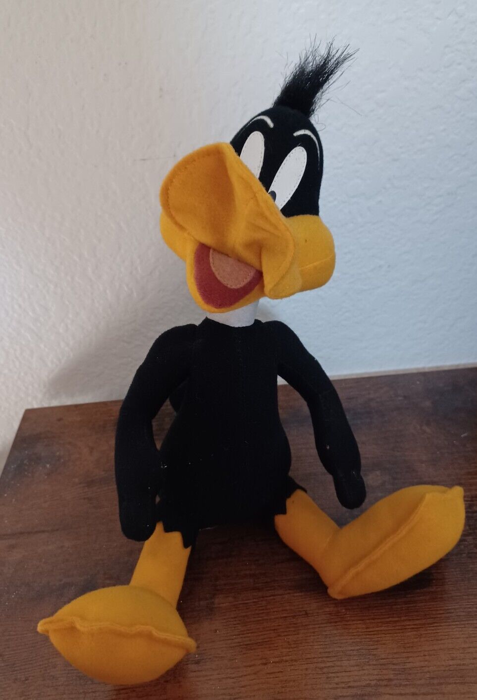 Great Gift Idea 1998 14 Inch Daffy Duck Looney Tunes Plush