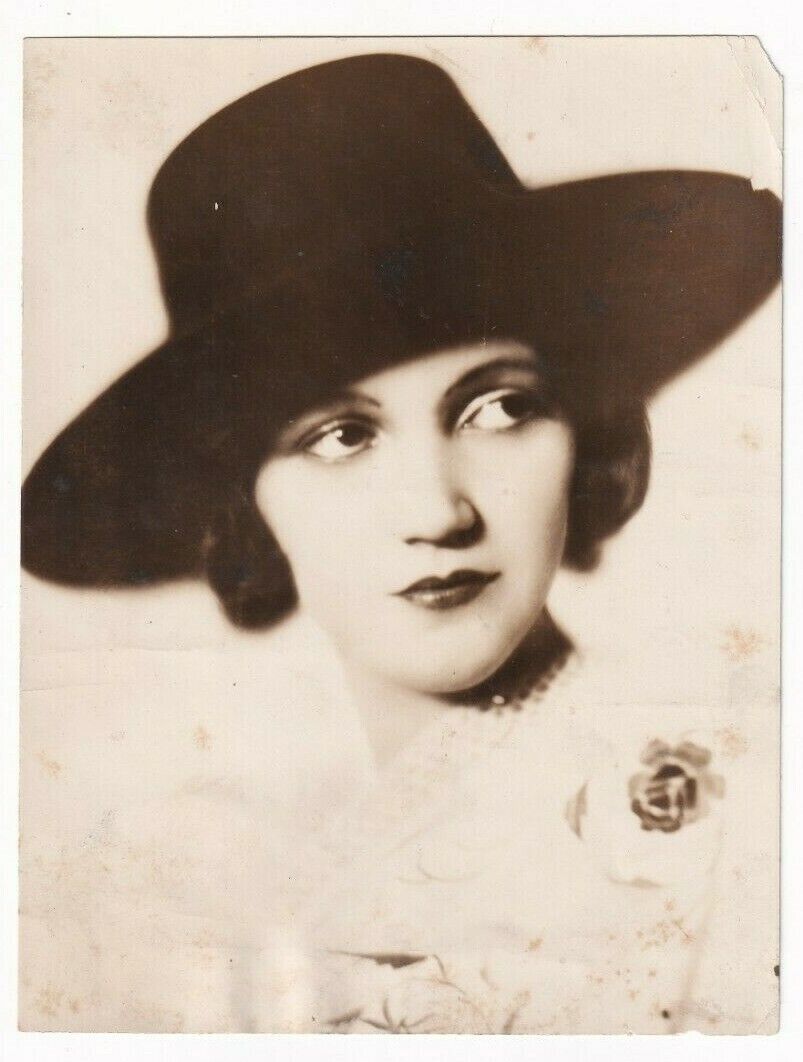 BEAUTIFUL SOUTH AMERICAN WOMAN BULLFIGHTER MISS MYA HOLLAREZ 1930s Photo Y 285