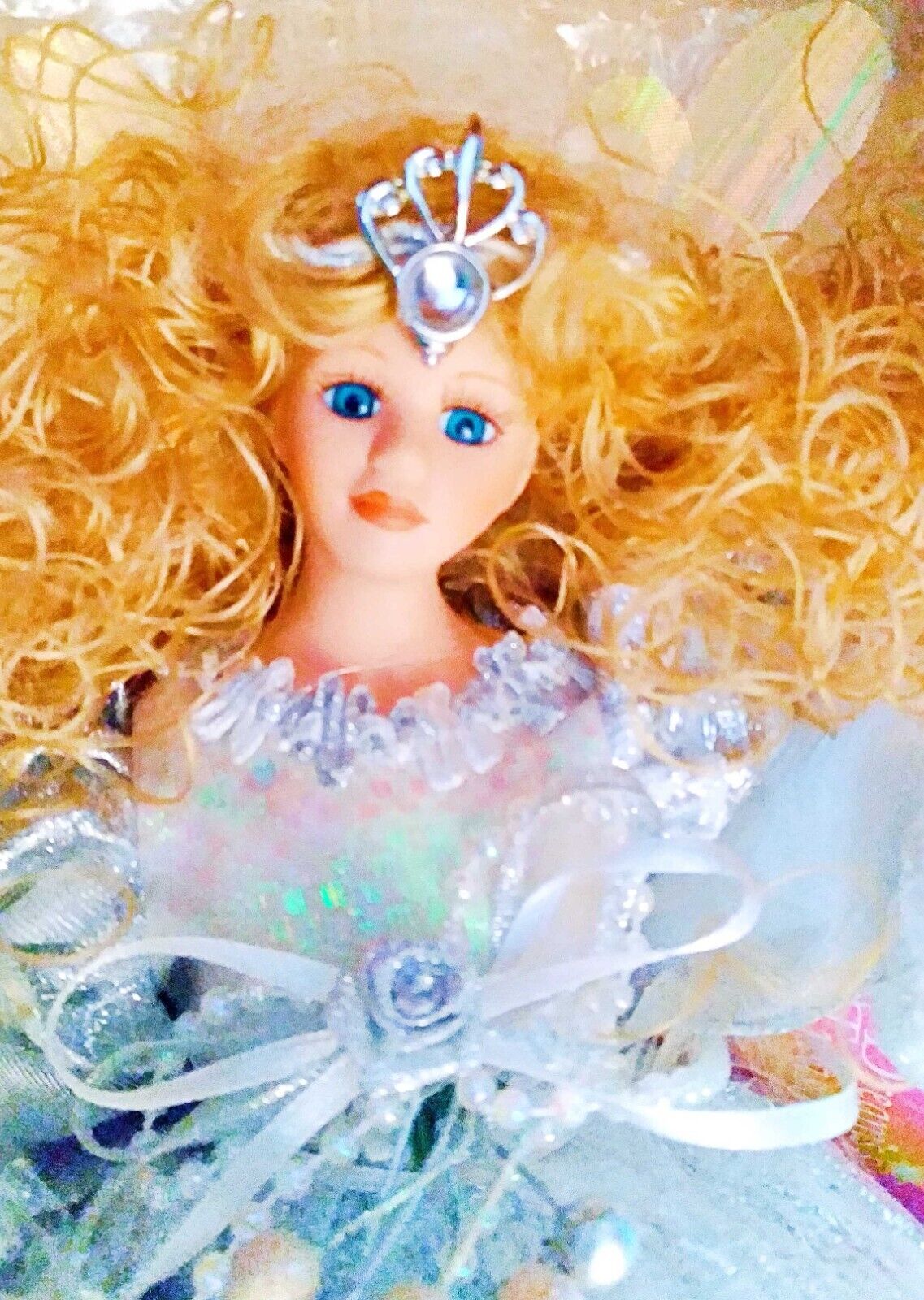 Paradise Galleries Dreams & Treasures Angel Porcelain Doll Christmas Tree Topper
