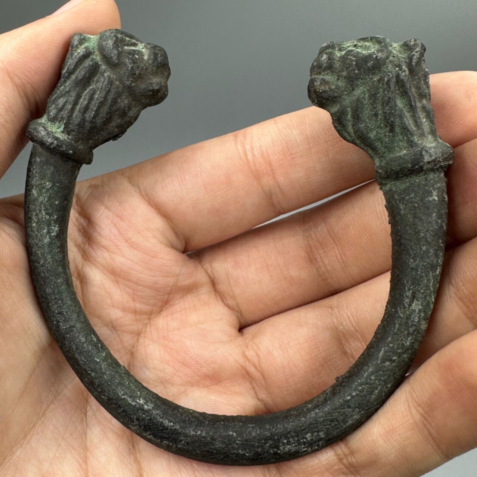 Beautiful Authentic Ancient Roman Bronze Bangle With Two Lion Heads
