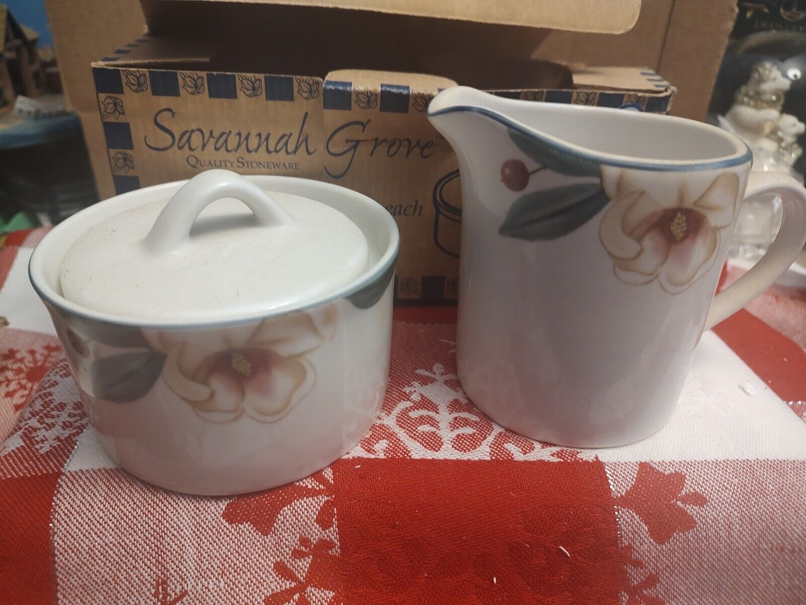 Savannah Grove Sugar And Creamer Set