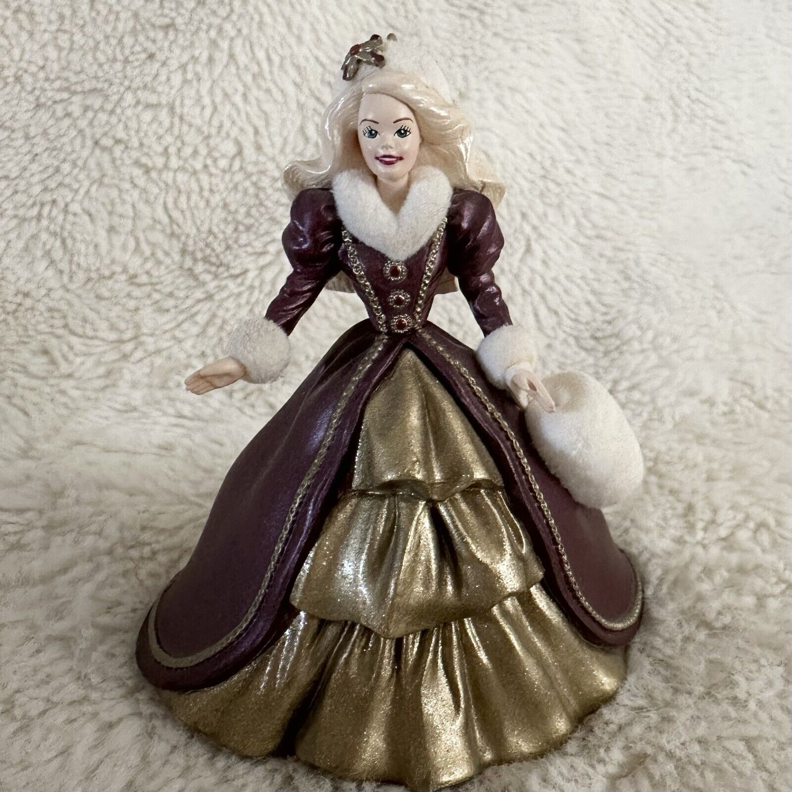 Hallmark Keepsake Ornament Holiday Barbie Collector\'s Series 1996 Gold No Box