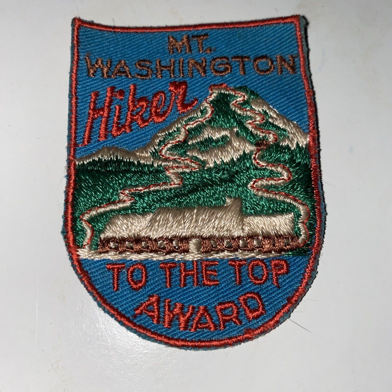 Vintage Mount Washington New Hampshire Hiker To The Top Award Patch Voyager Used