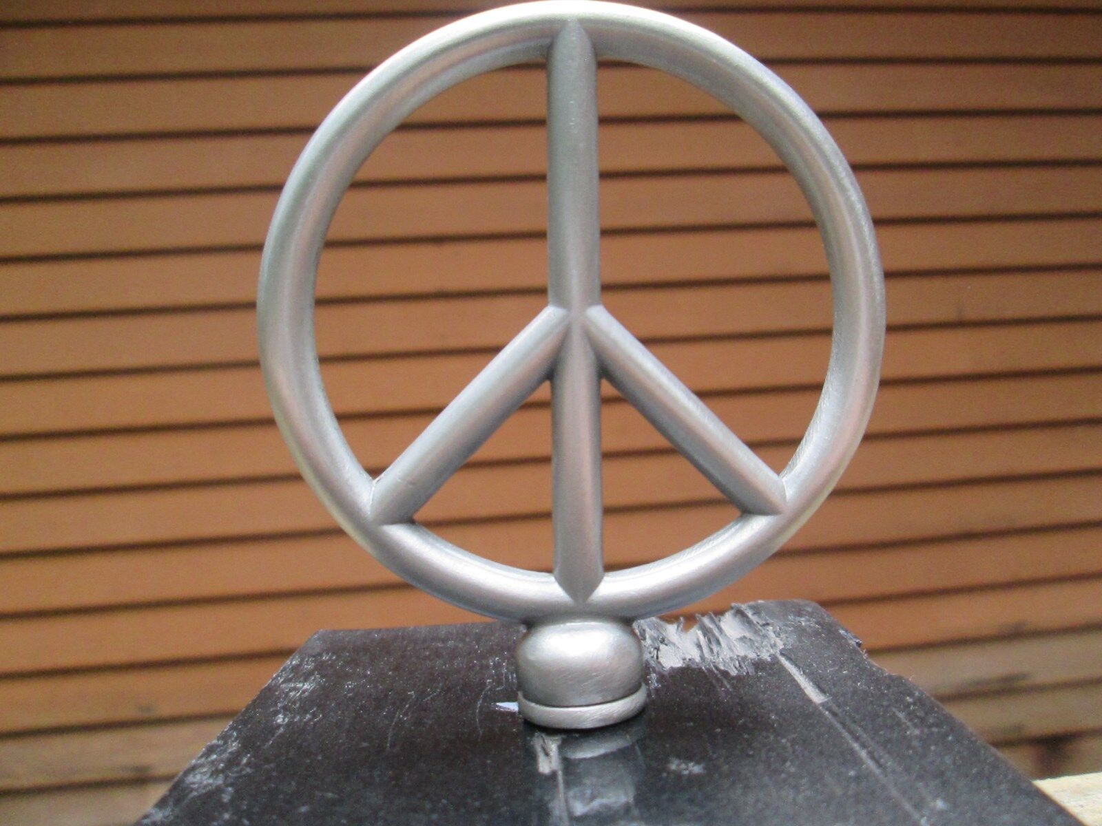 peace sign hippy ban the bomb ratrod hotrod car hood ornament 