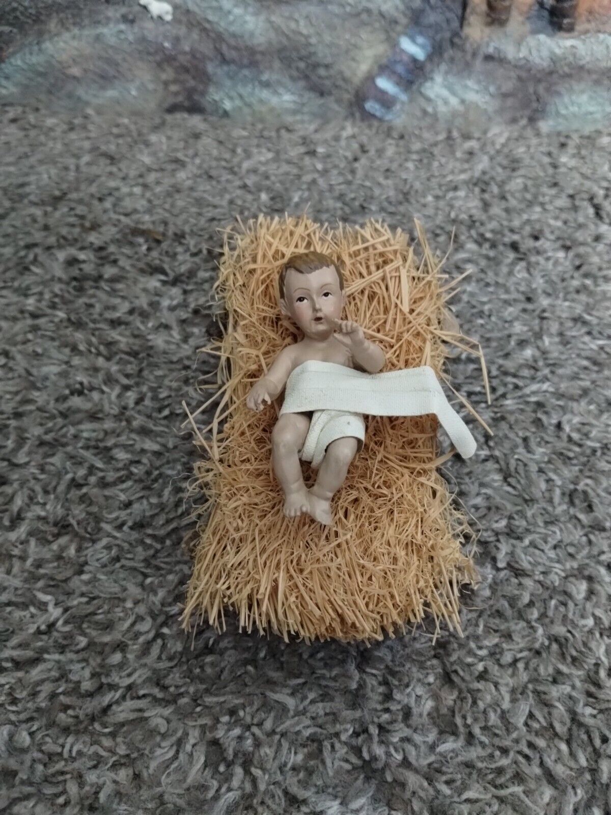 Kirklands Nativity 662120 Baby Jesus In Manger Replacement Figurine
