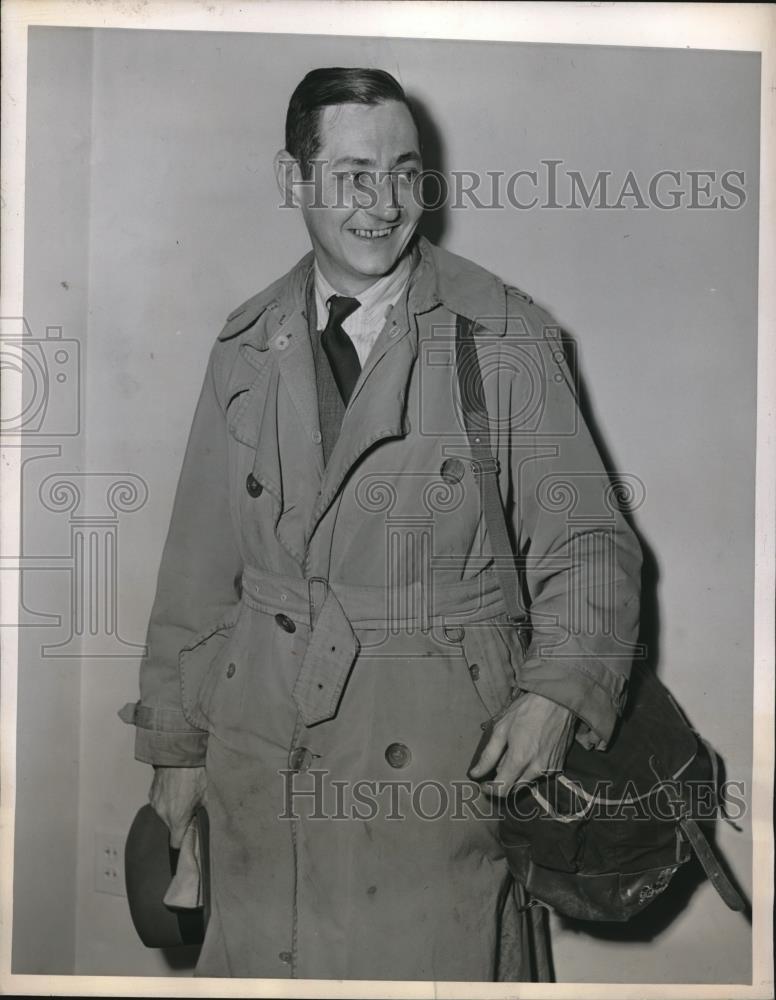 1944 Press Photo Scripps Howard Foreign Correspondent Henry J Taylor - nec11594