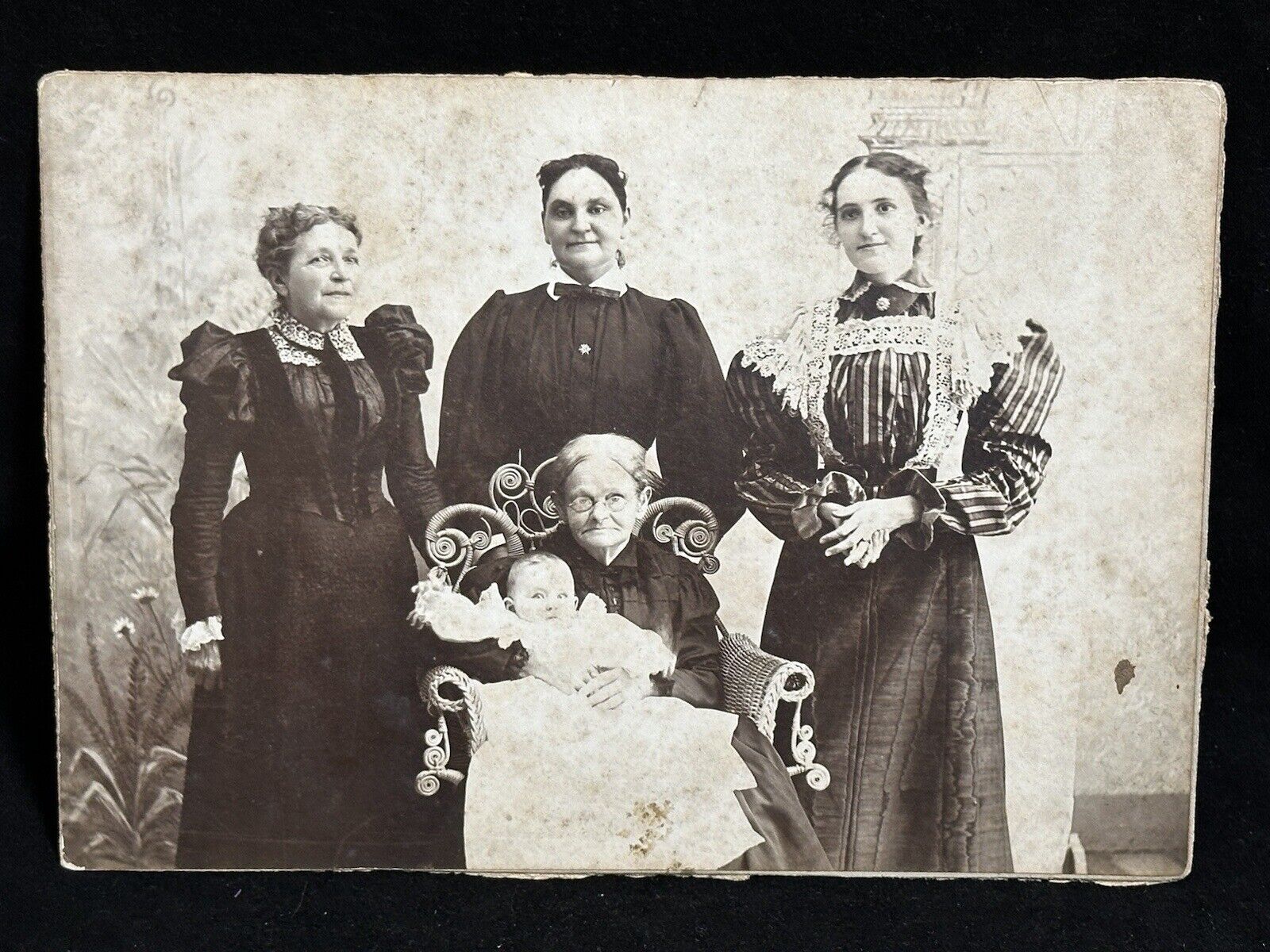 5 Generations ~ Lovely Antique PHOTOGRAPH PHOTO w/Article on Backboard